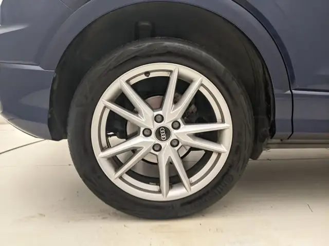 Audi Q2 view 9