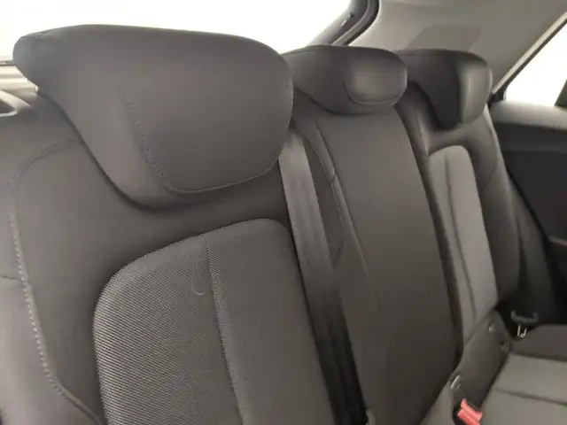 Audi Q2 view 8