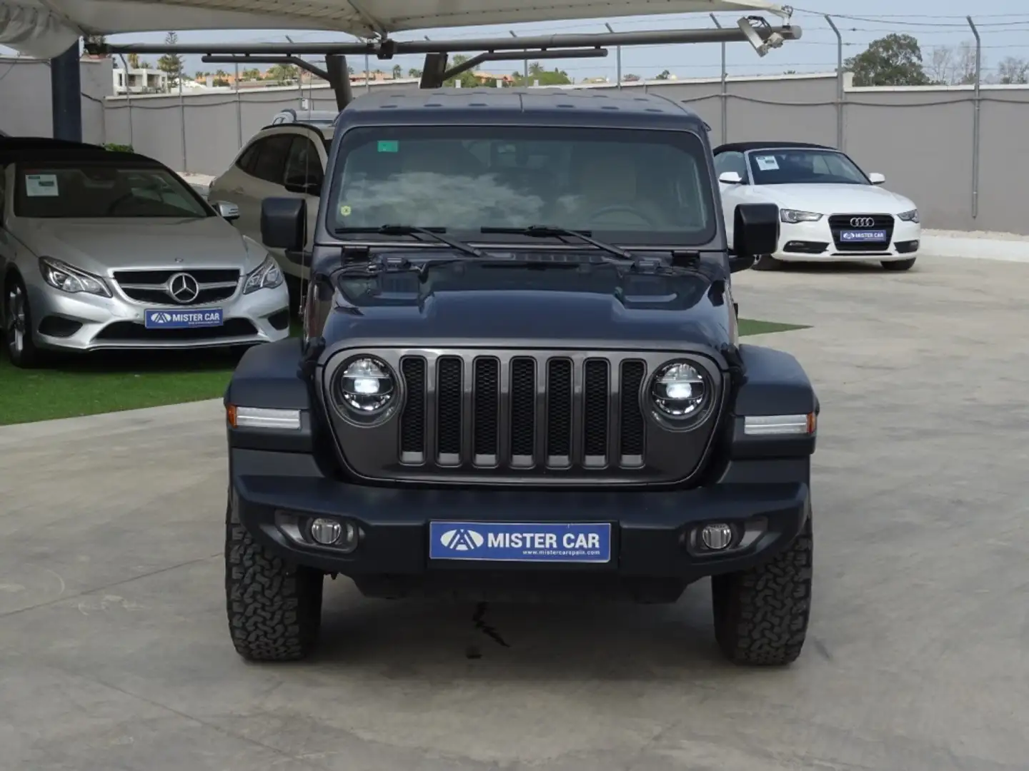 Jeep Wrangler Unlimited 2.2CRD Rubicon 8ATX Gris - 2