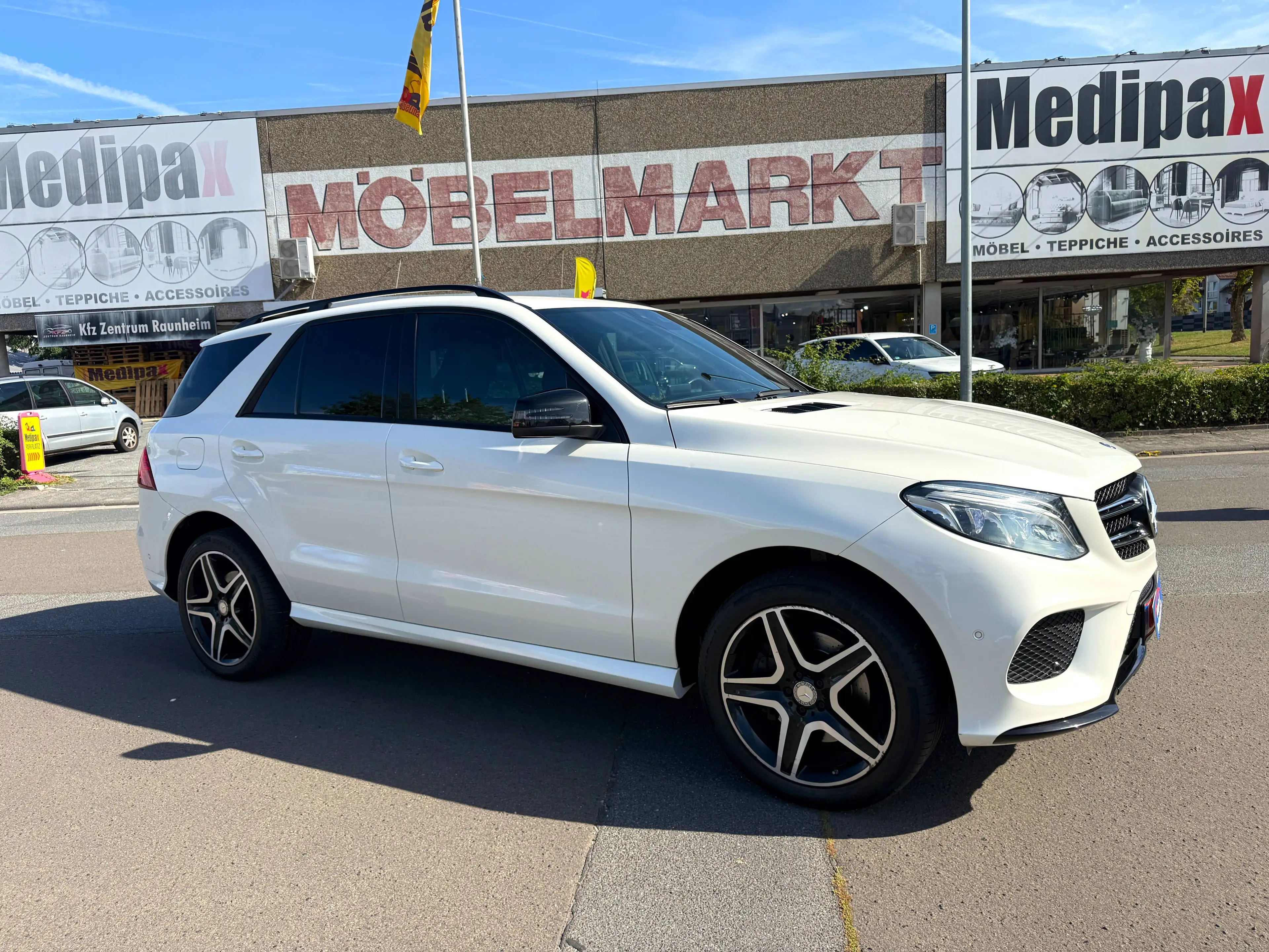 Mercedes-Benz GLE 350 GLE 350 d 4Matic AMG-Line (8xREIFEN*LEDER*PDC-KAMERA) — photo 3