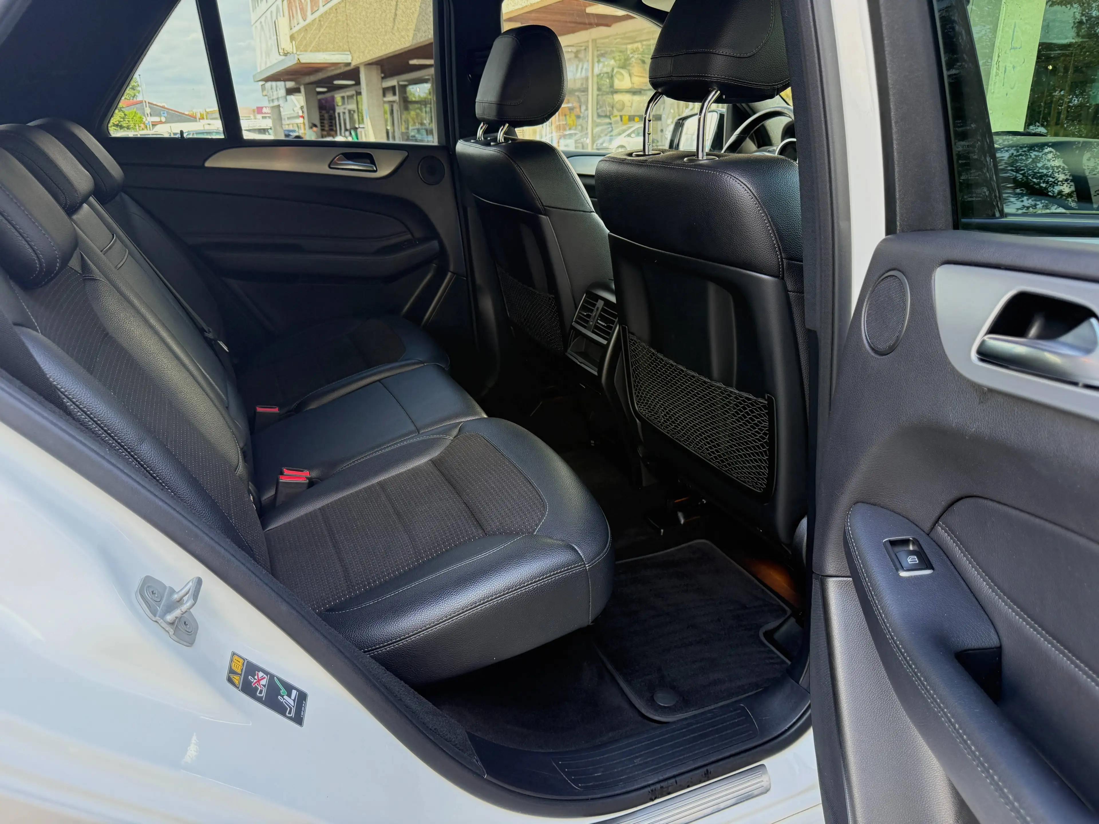 Mercedes-Benz GLE 350 GLE 350 d 4Matic AMG-Line (8xREIFEN*LEDER*PDC-KAMERA) — photo 14