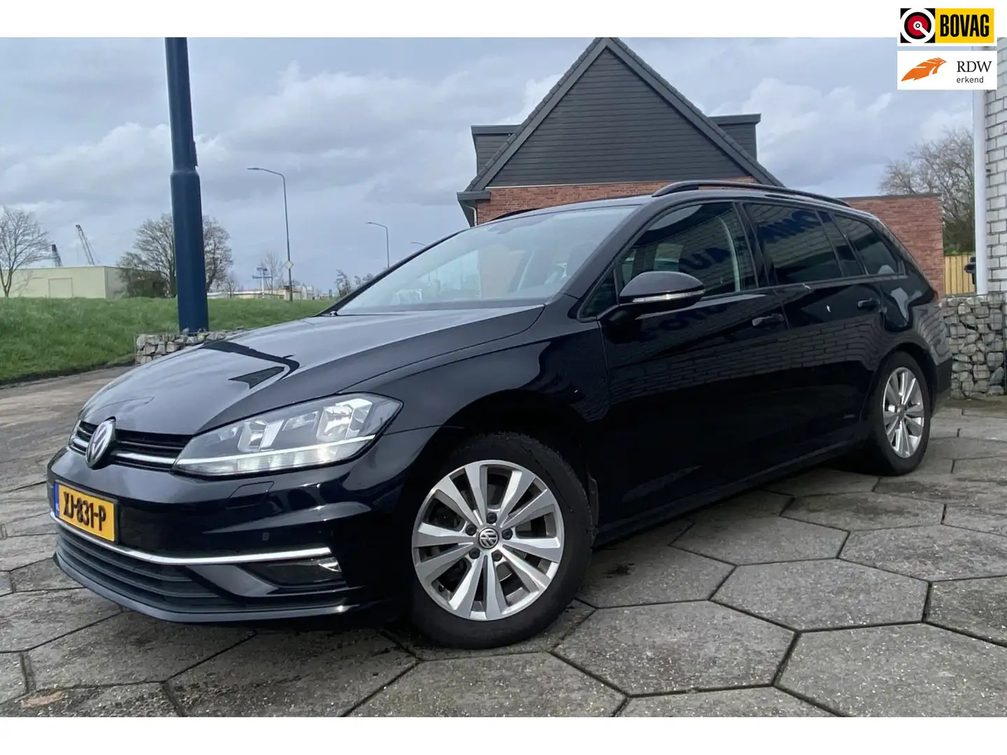 Volkswagen Golf Variant 1.5 TSI Comfortline Business Automaat Schwarz - 1