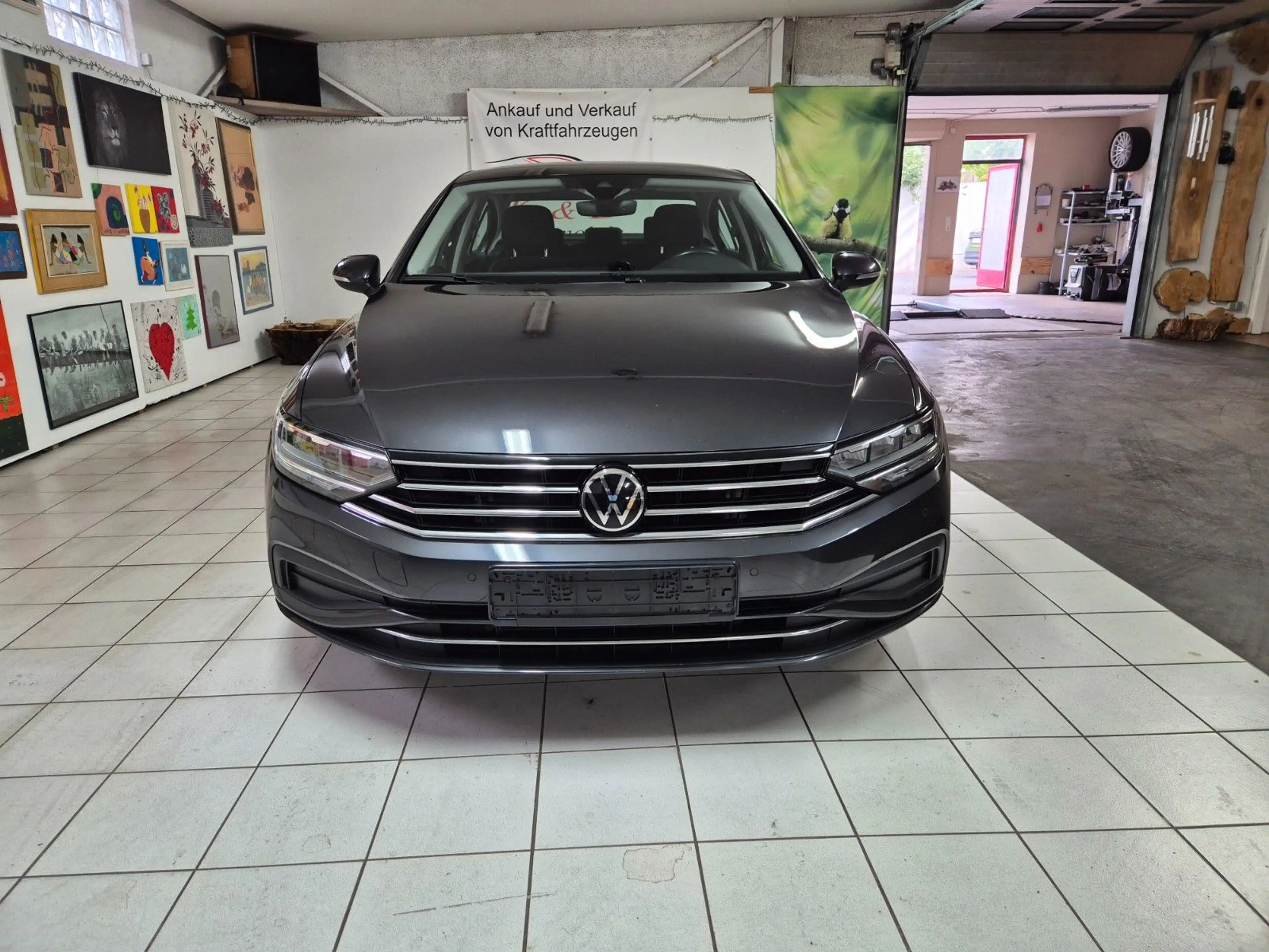 Volkswagen Passat Lim. Business LED — photo 2