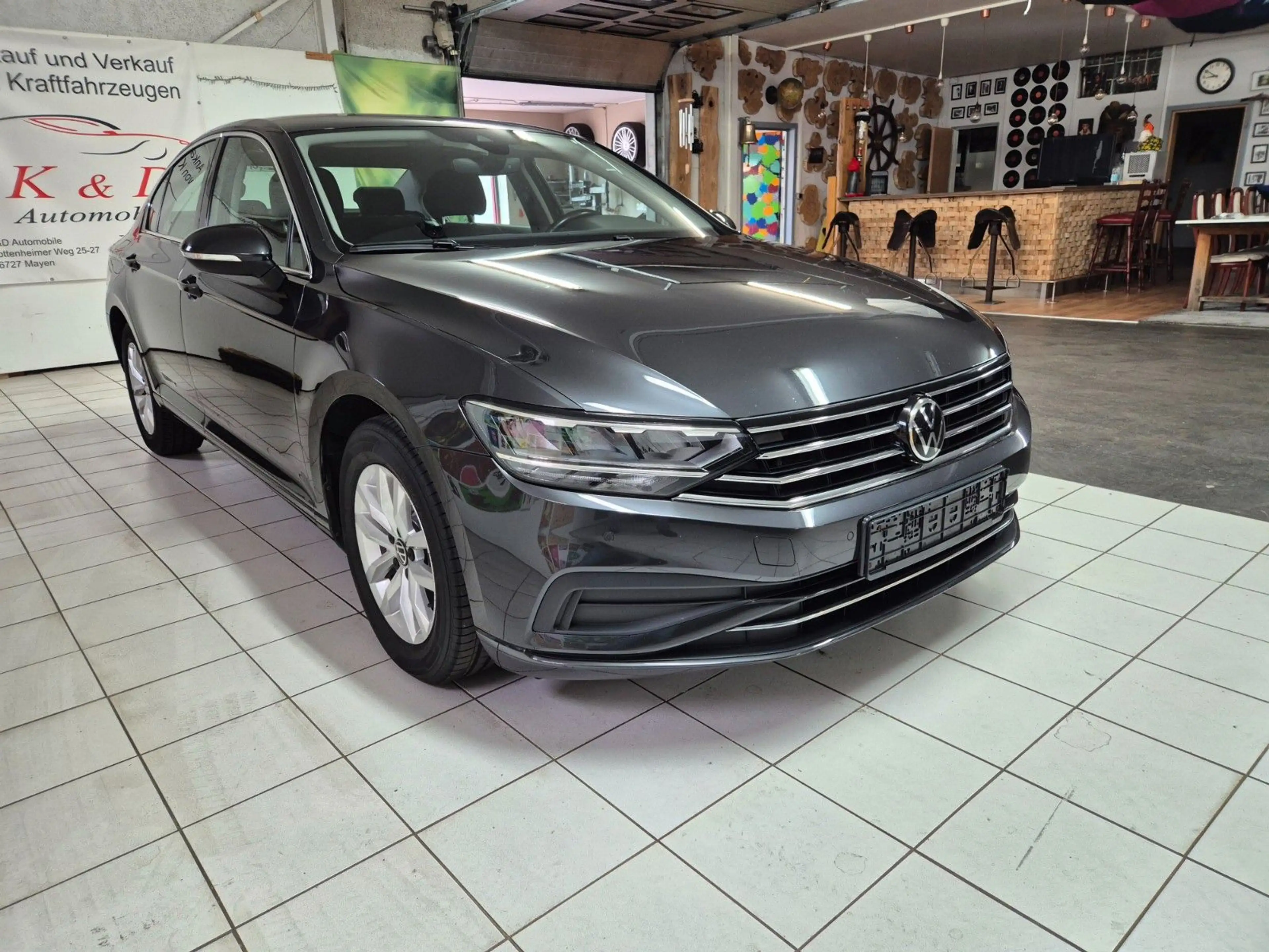 Volkswagen Passat Lim. Business LED — photo 3