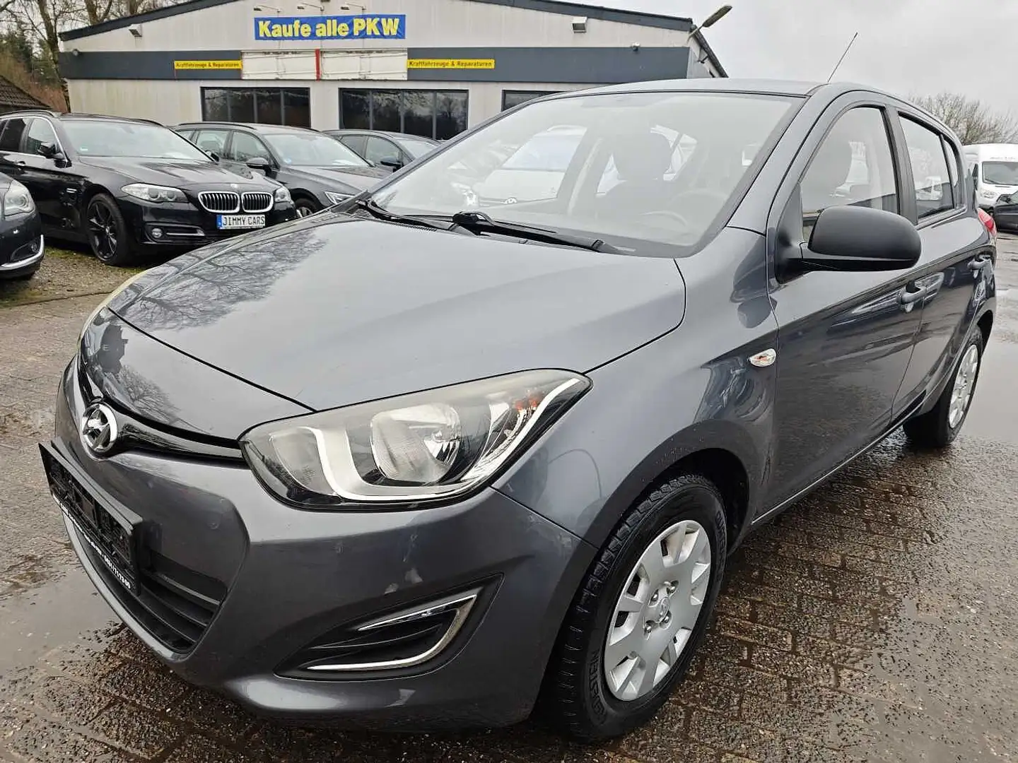 Hyundai i20 Grau - 1