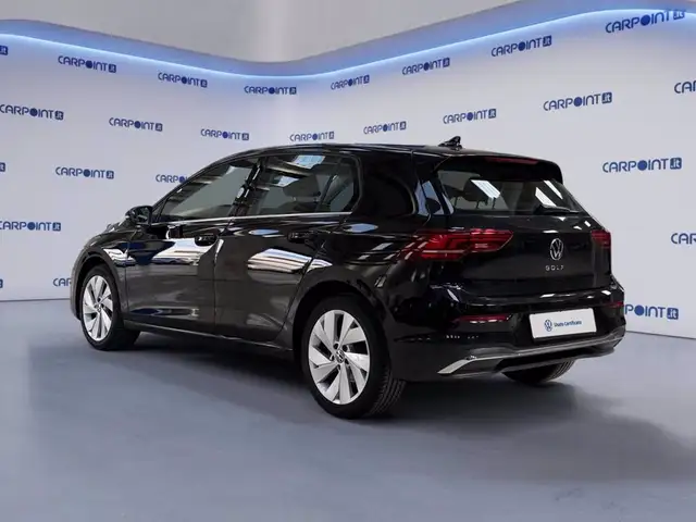 Volkswagen Golf view 4