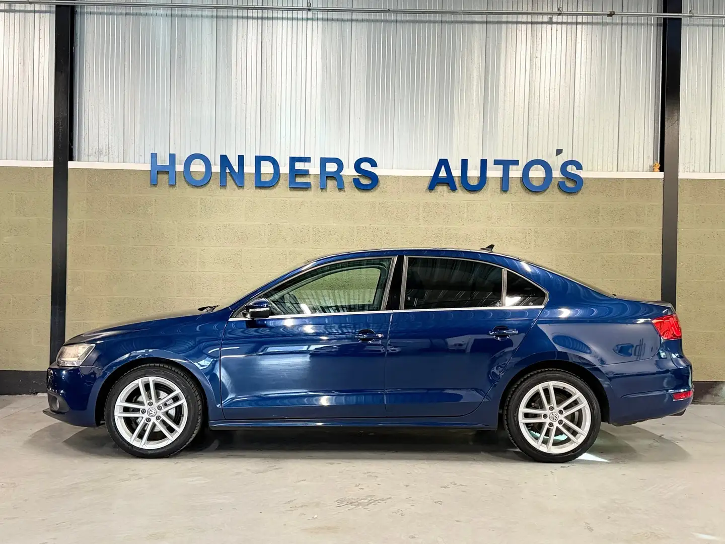 Volkswagen Jetta 1.2 TSI Comfortline I TREKHAAK I NAVI I PARKEERSEN Azul - 2