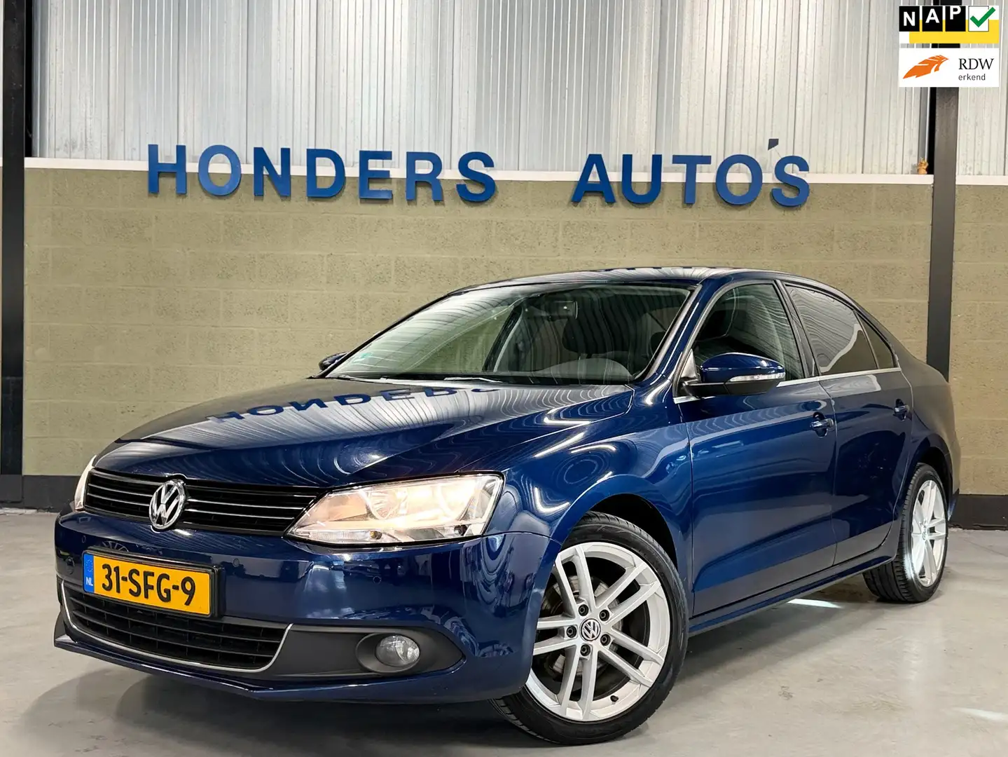 Volkswagen Jetta 1.2 TSI Comfortline I TREKHAAK I NAVI I PARKEERSEN Azul - 1
