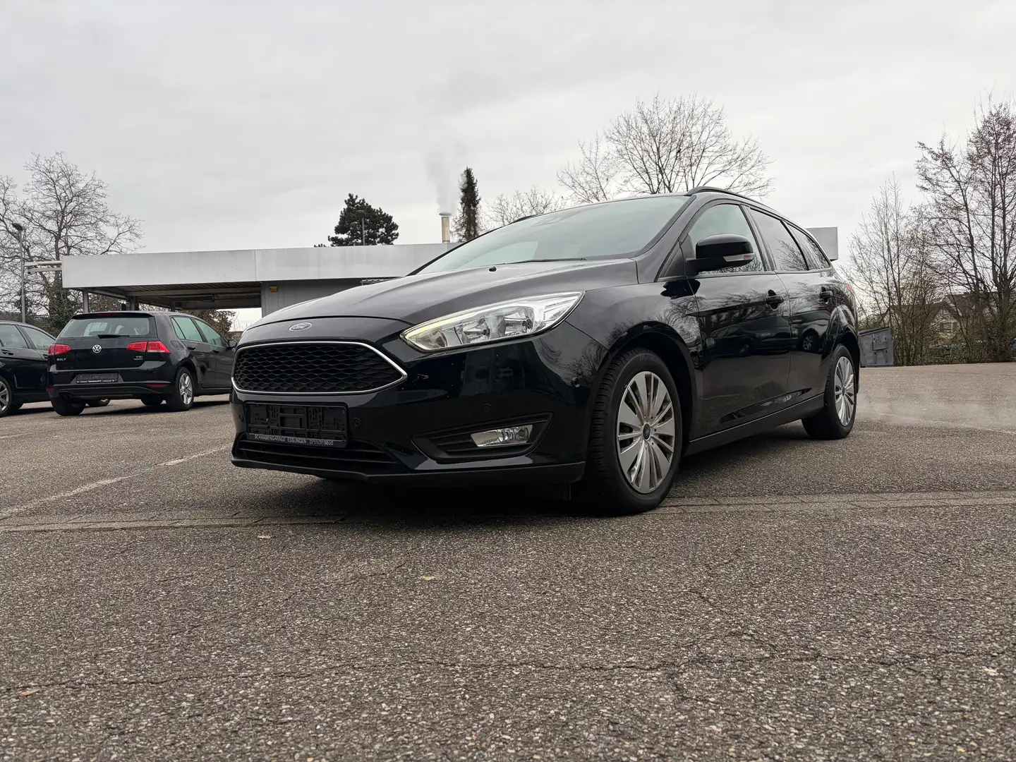 Ford Focus Business*HU 05/2027*Navi*Tempomat* Schwarz - 1