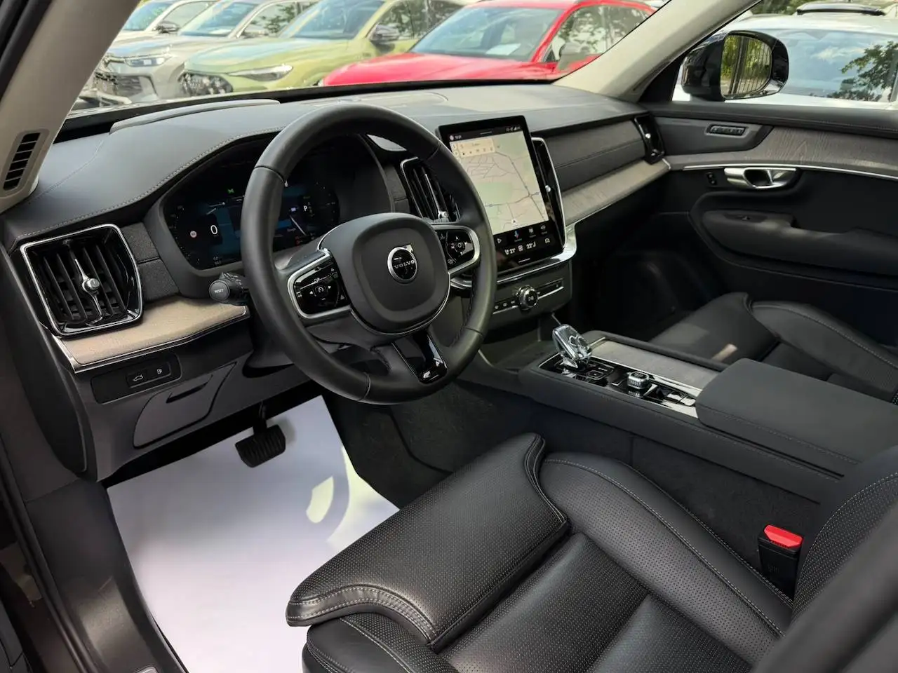Volvo XC90 T8 ULTRA DARK MASSAGE GEKOELDE ZETELS PANO HARMAN KARDON — 4/22