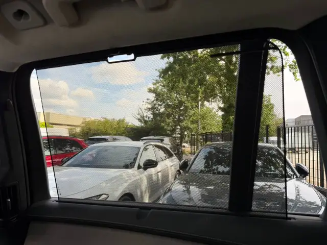 Volvo XC90 view 13