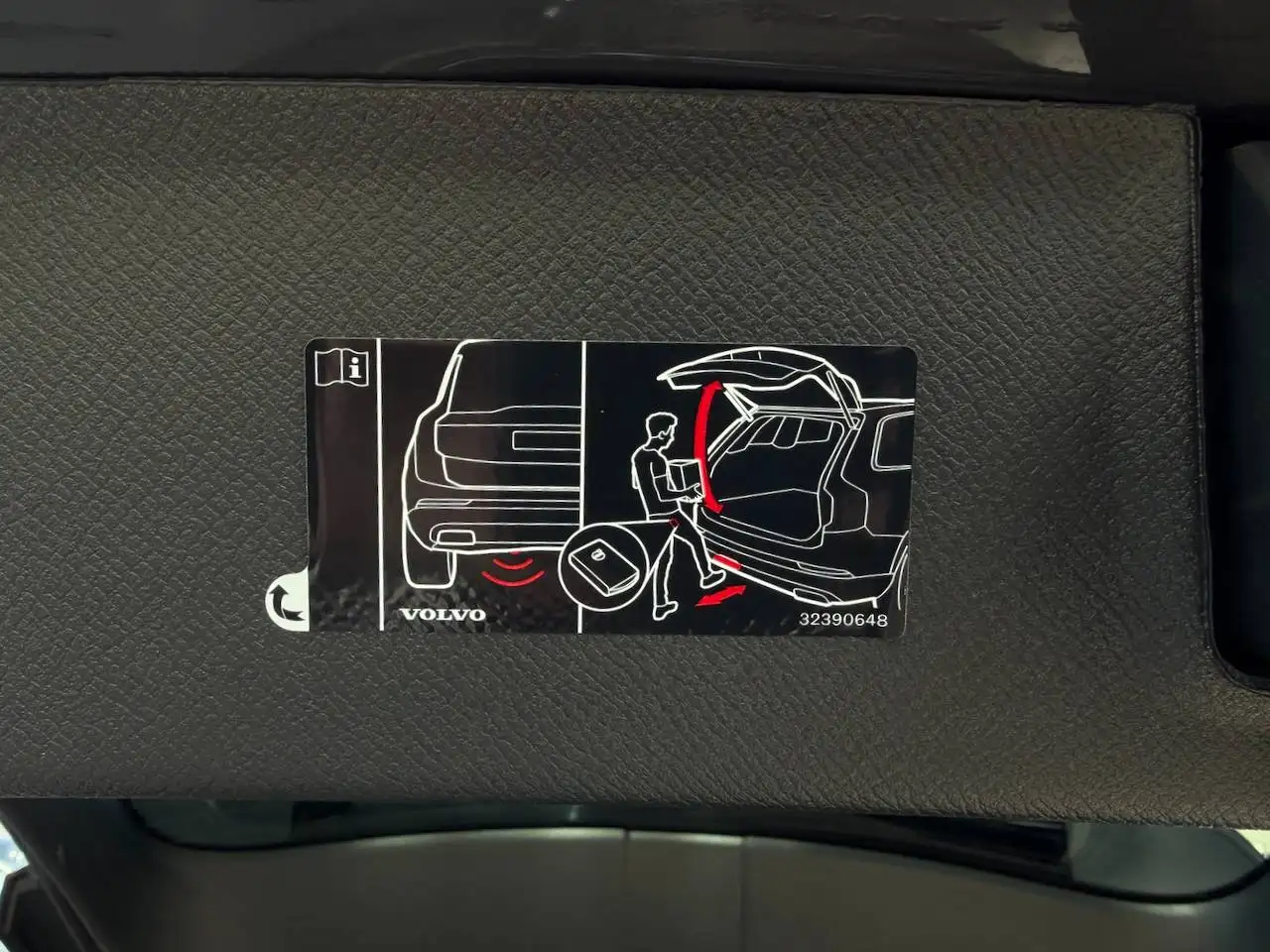 Volvo XC90 T8 ULTRA DARK MASSAGE GEKOELDE ZETELS PANO HARMAN KARDON — 11/22
