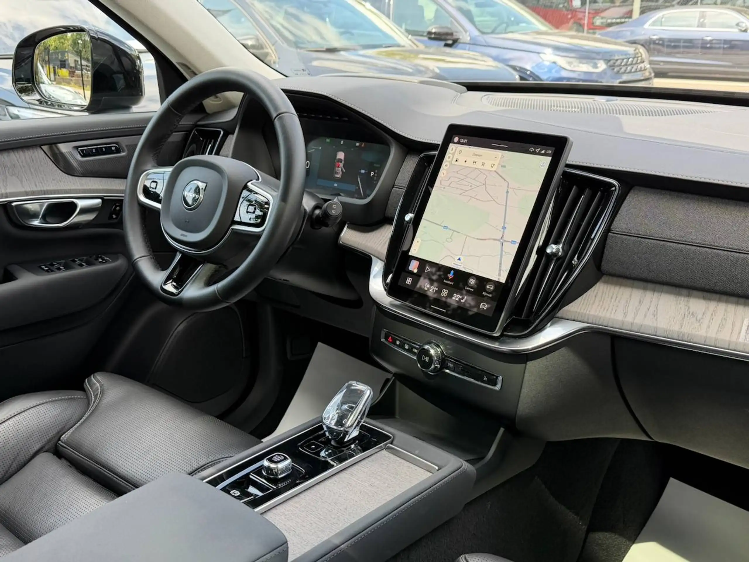 Volvo XC90 T8 ULTRA DARK MASSAGE GEKOELDE ZETELS PANO HARMAN KARDON — 5/22