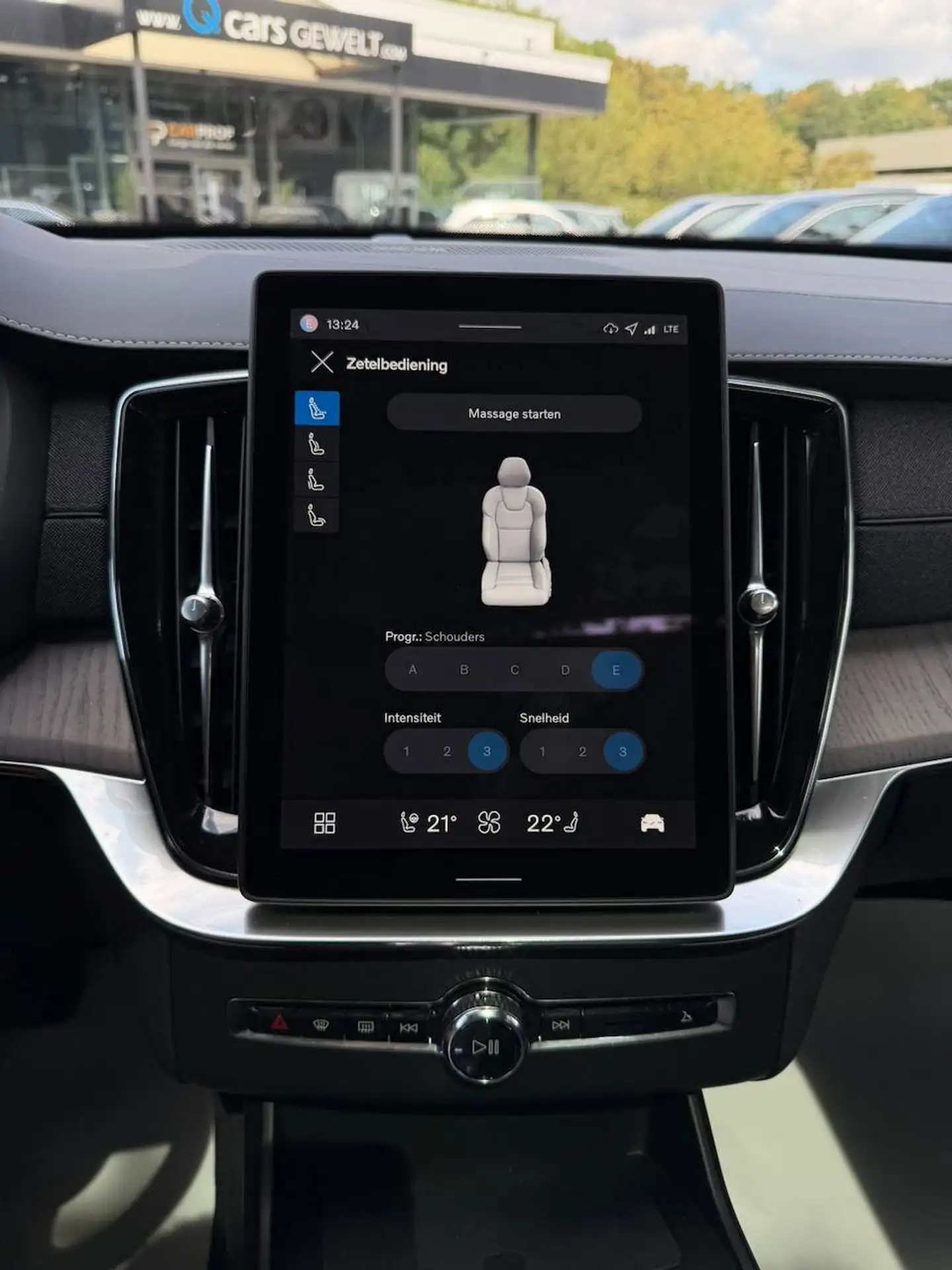 Volvo XC90 T8 ULTRA DARK MASSAGE GEKOELDE ZETELS PANO HARMAN KARDON — 19/22