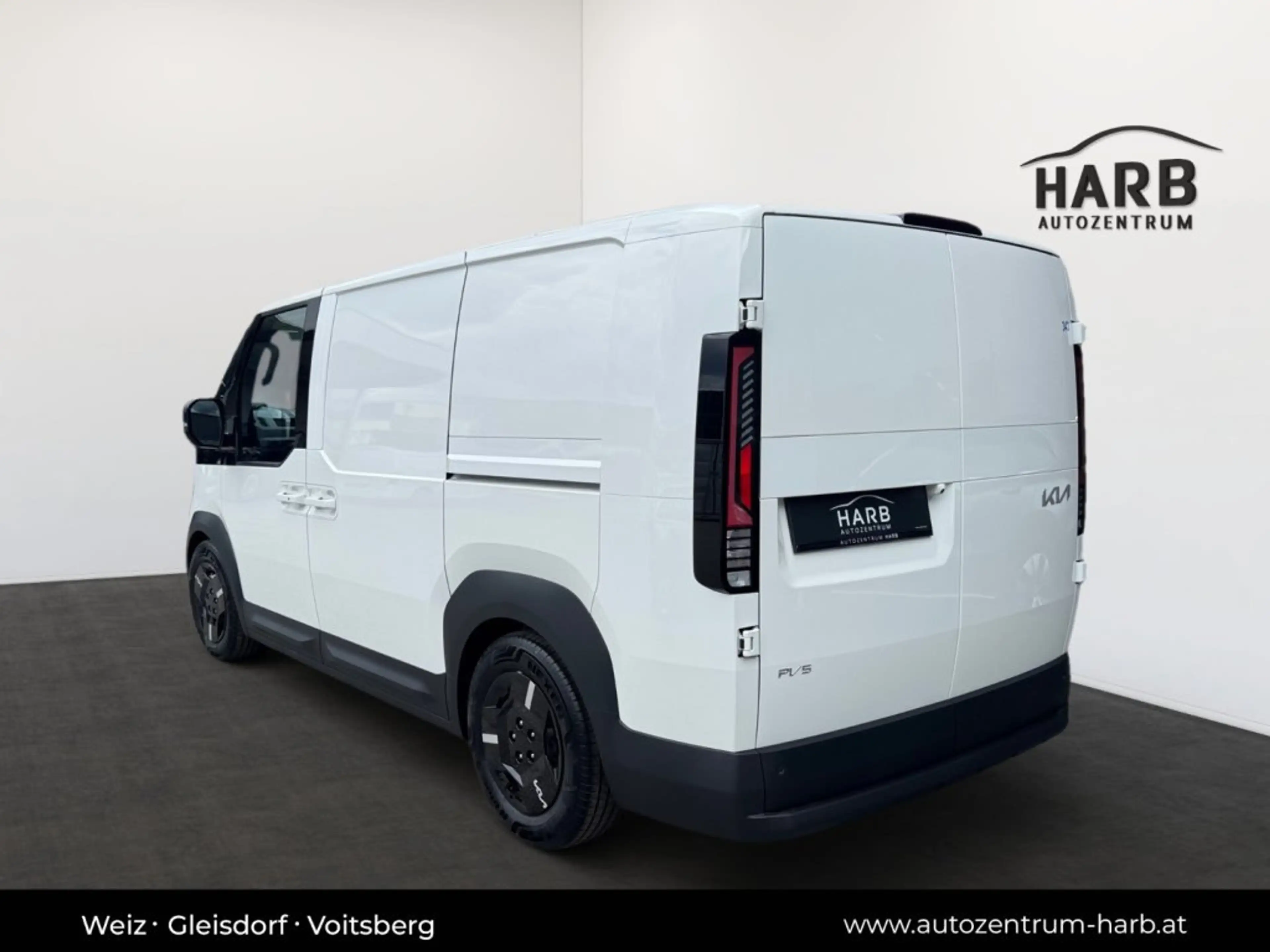 Kia PV5 Cargo PV5/CARGO/L2H1/4DR/PURE/71,2KWH/AT/163/M — photo 6