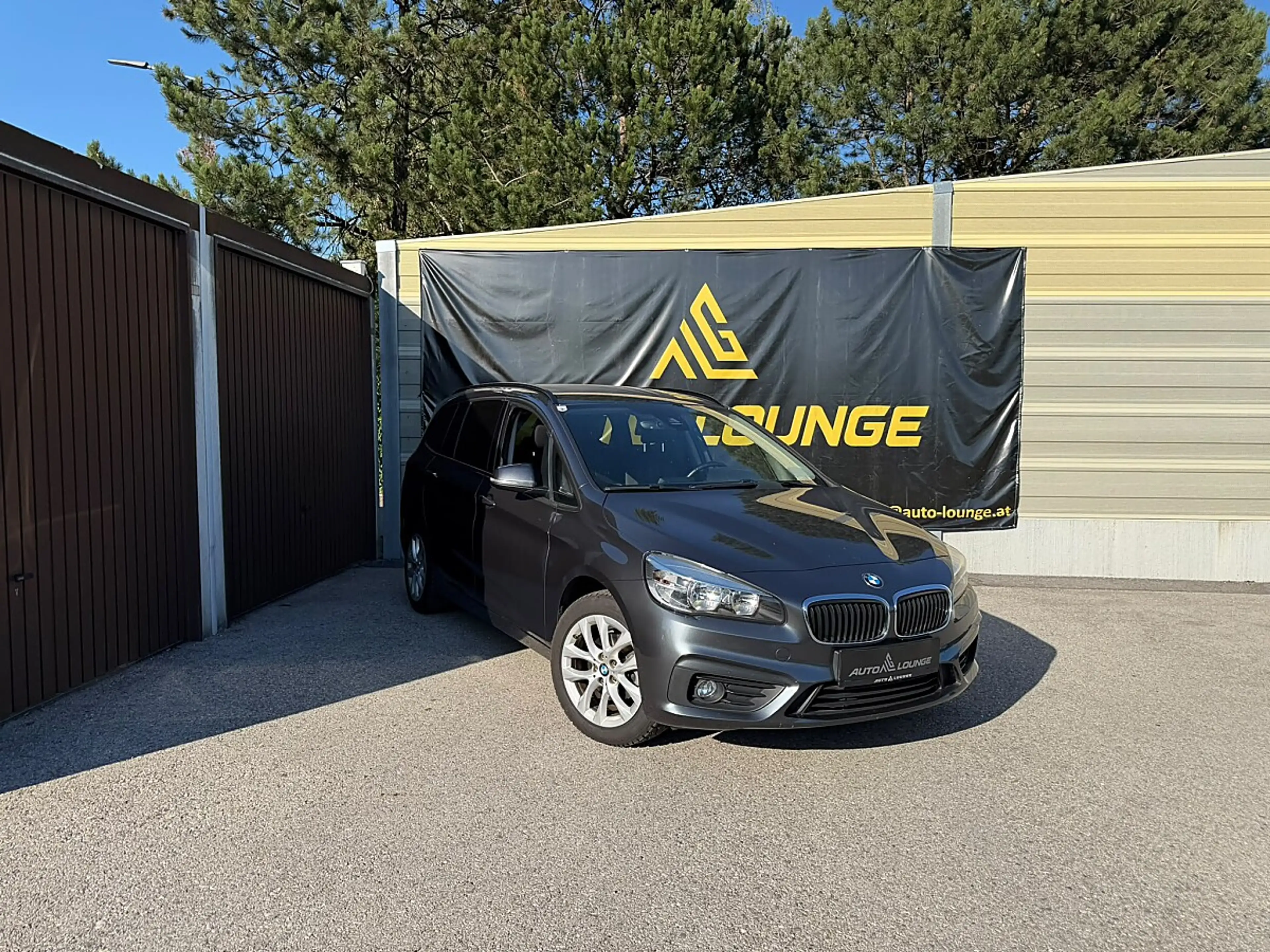 BMW 216 i Gran Tourer — photo 15