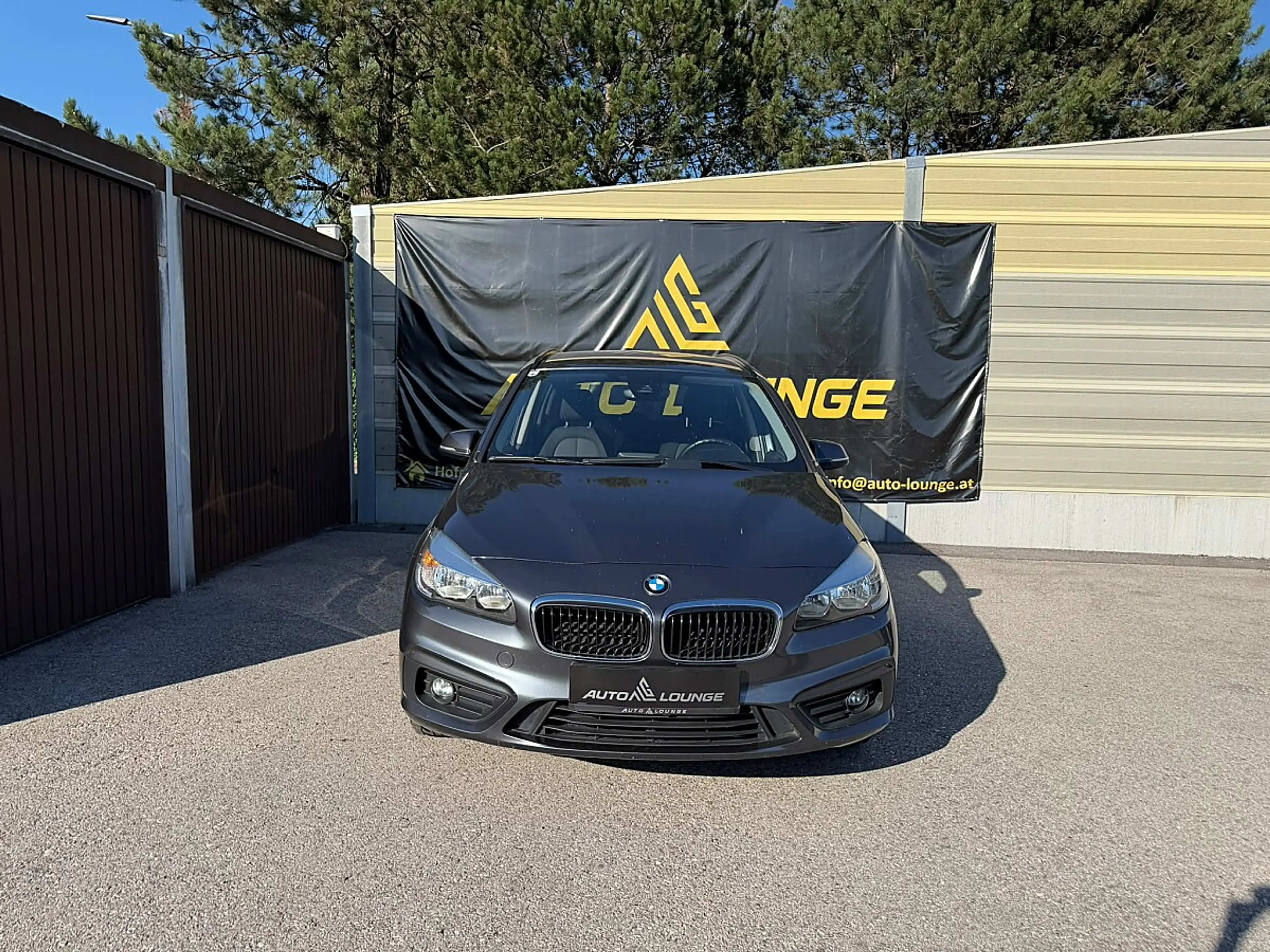 BMW 216 i Gran Tourer — photo 3