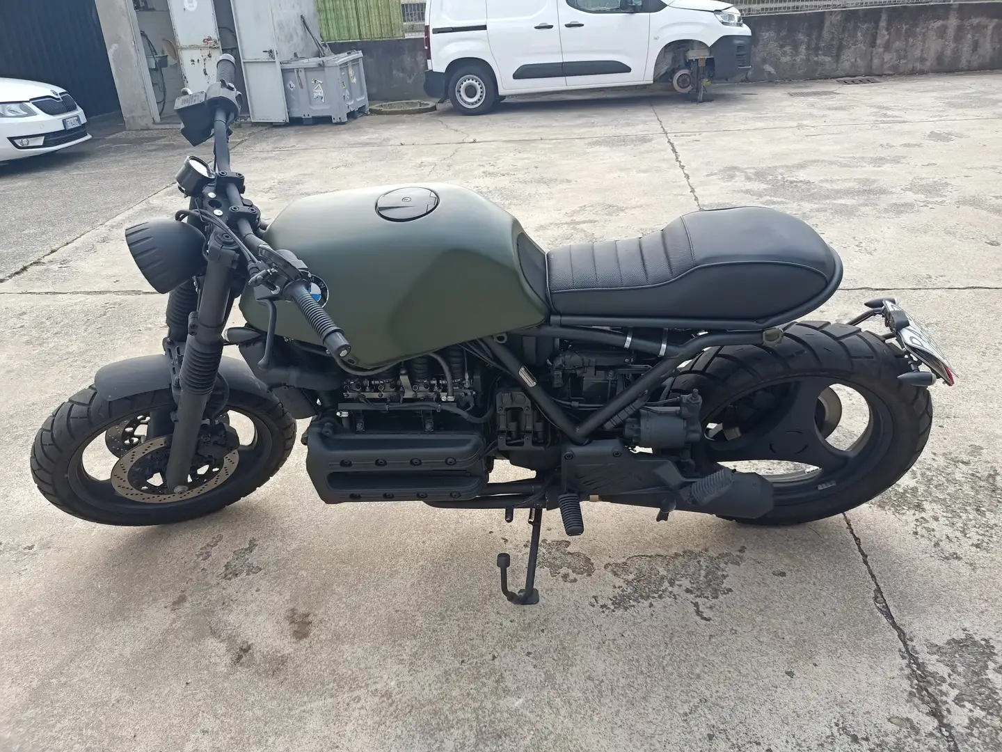 BMW K 1100 LT NAKED Verde - 1