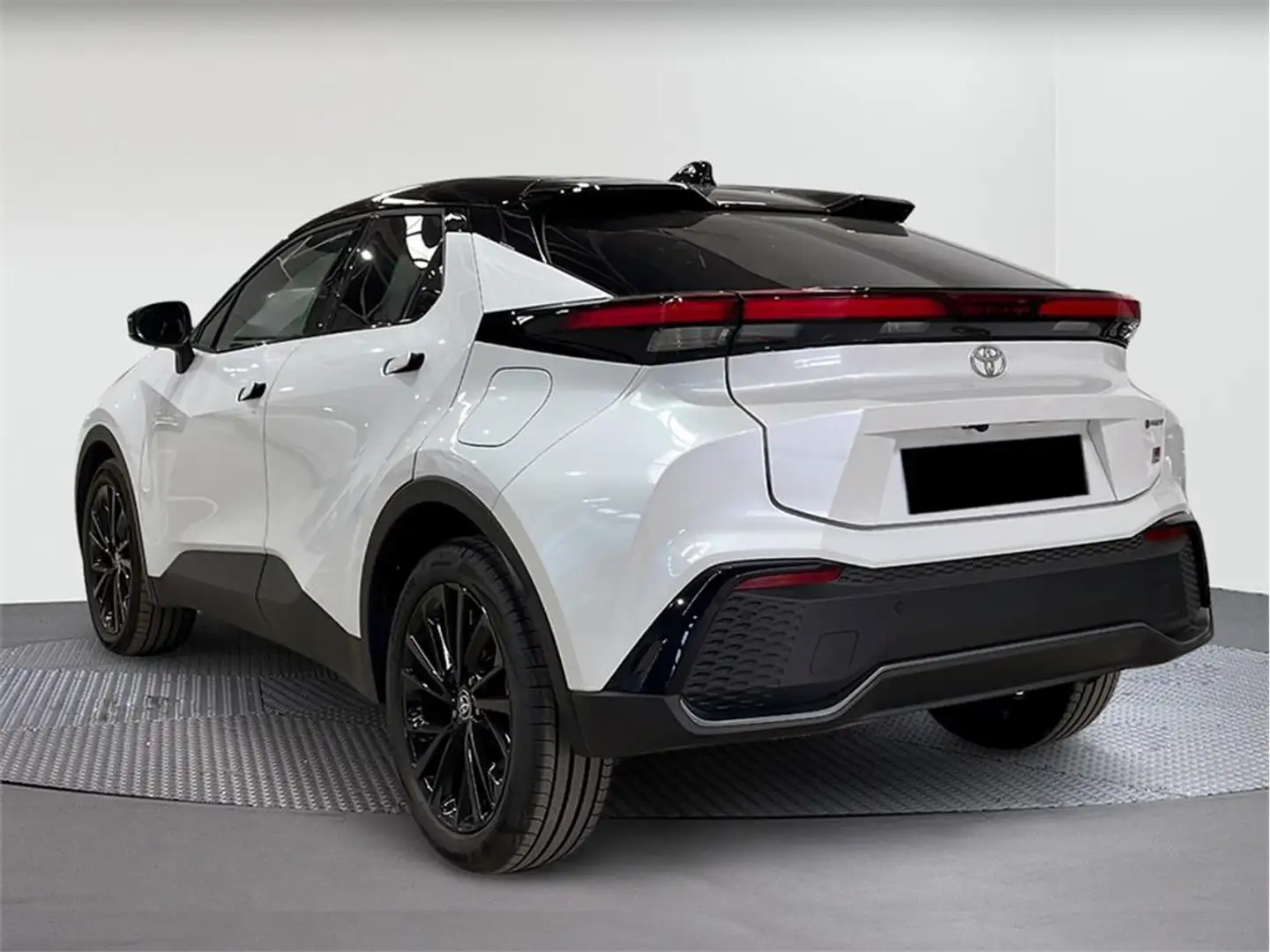Toyota C-HR 2.0 220PH GR Sport - 2