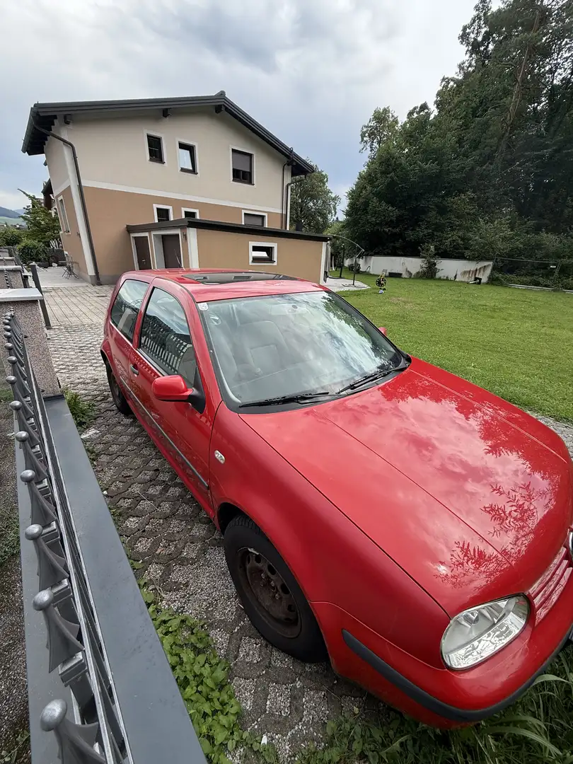 Volkswagen Golf - 2