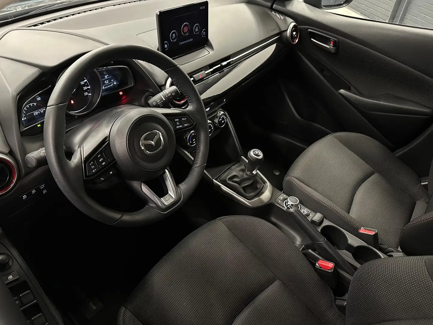 Mazda 2 1.5 Skyactiv-G Comfort / Camera / Navi / CarPlay / Fekete - 2