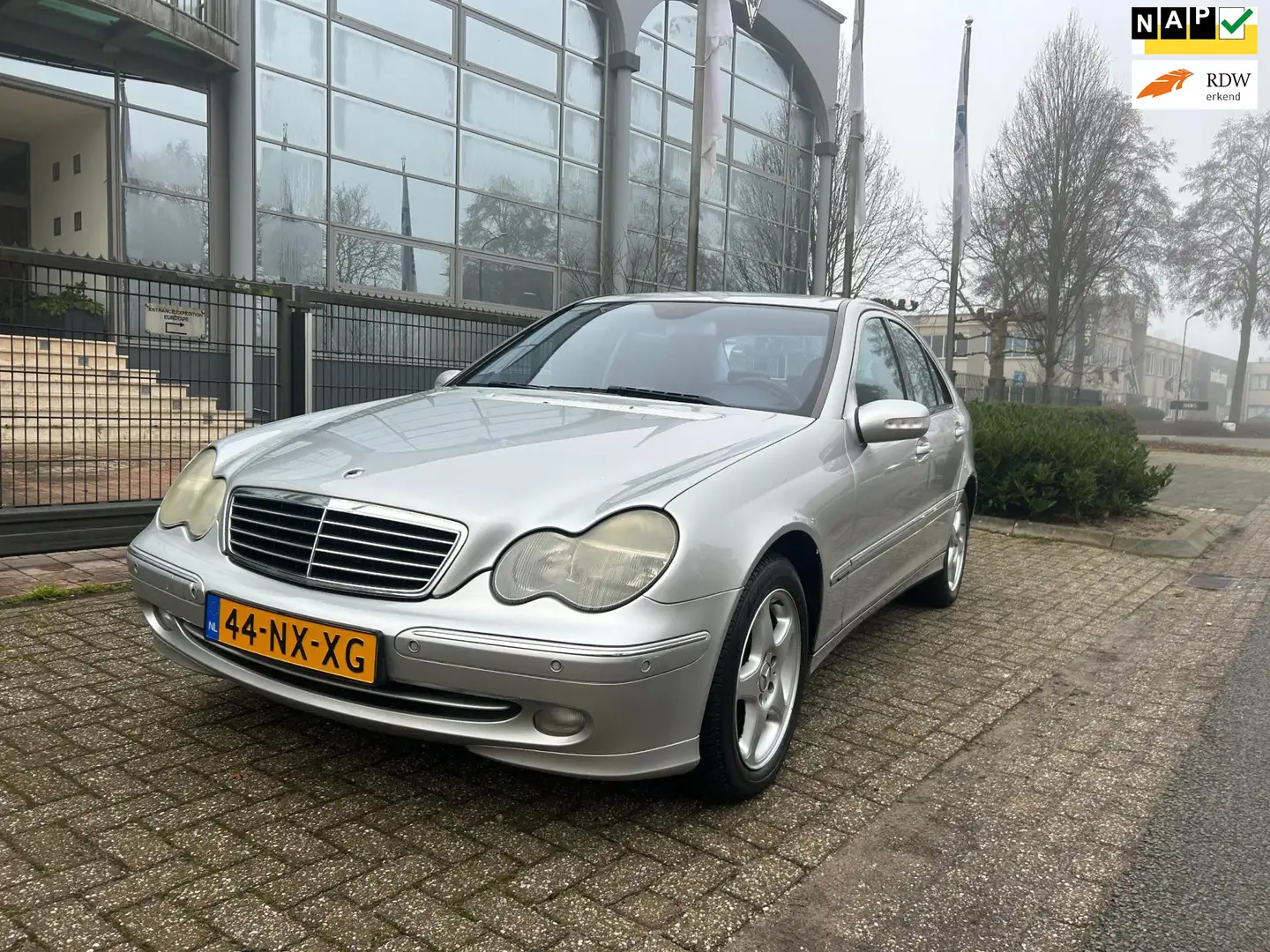 Mercedes-Benz C 180 K. Avantgarde leer nieuwe apk Grau - 1