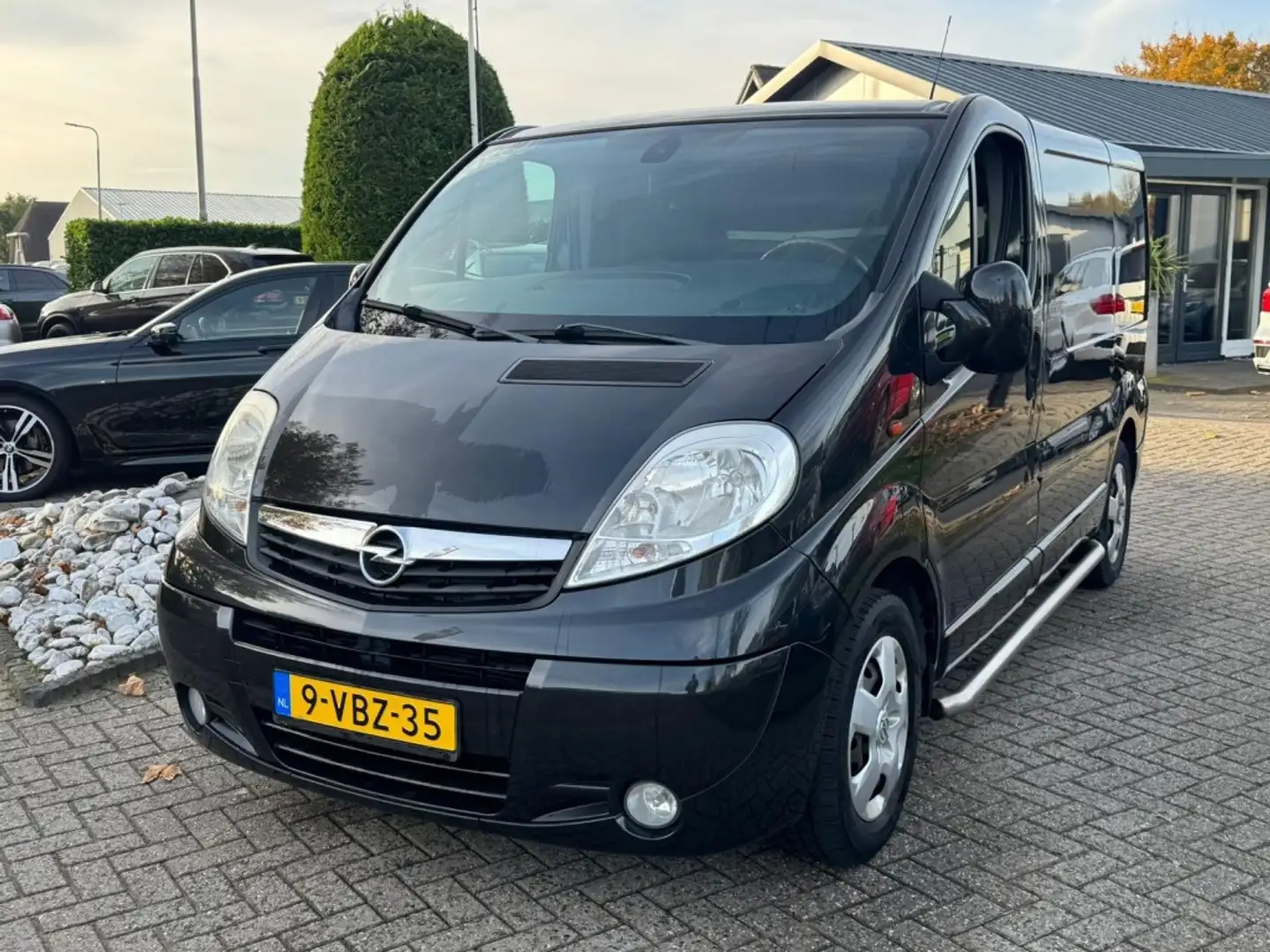 Opel Vivaro 2.5 CDTI L1H1 2009 Airco LEES BESCHRIJVING Czarny - 1