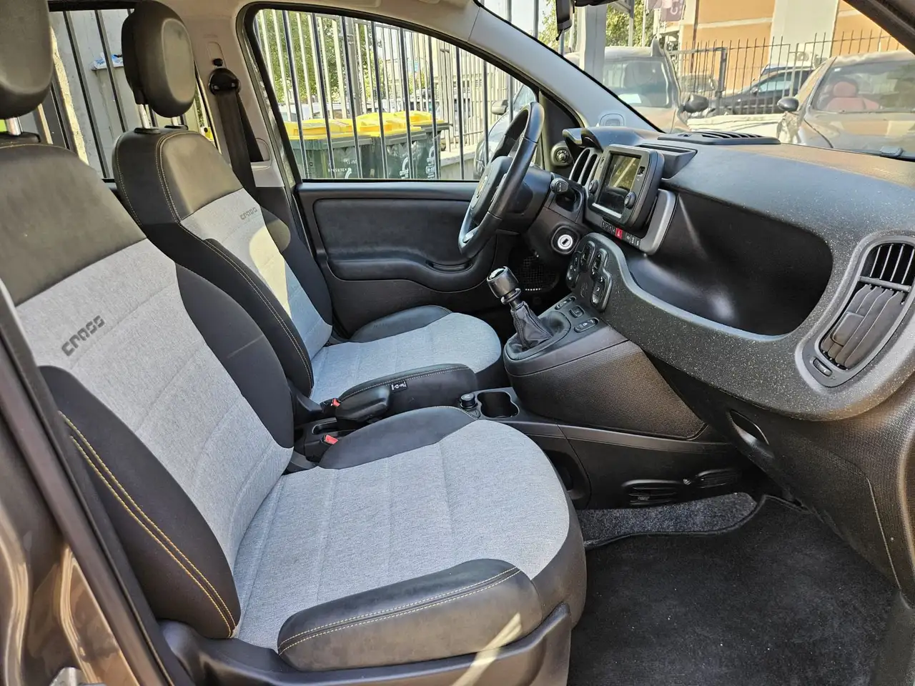 Fiat Panda 1.0 FireFly 70cv S&S Hybrid City Cross, миниатюра 11