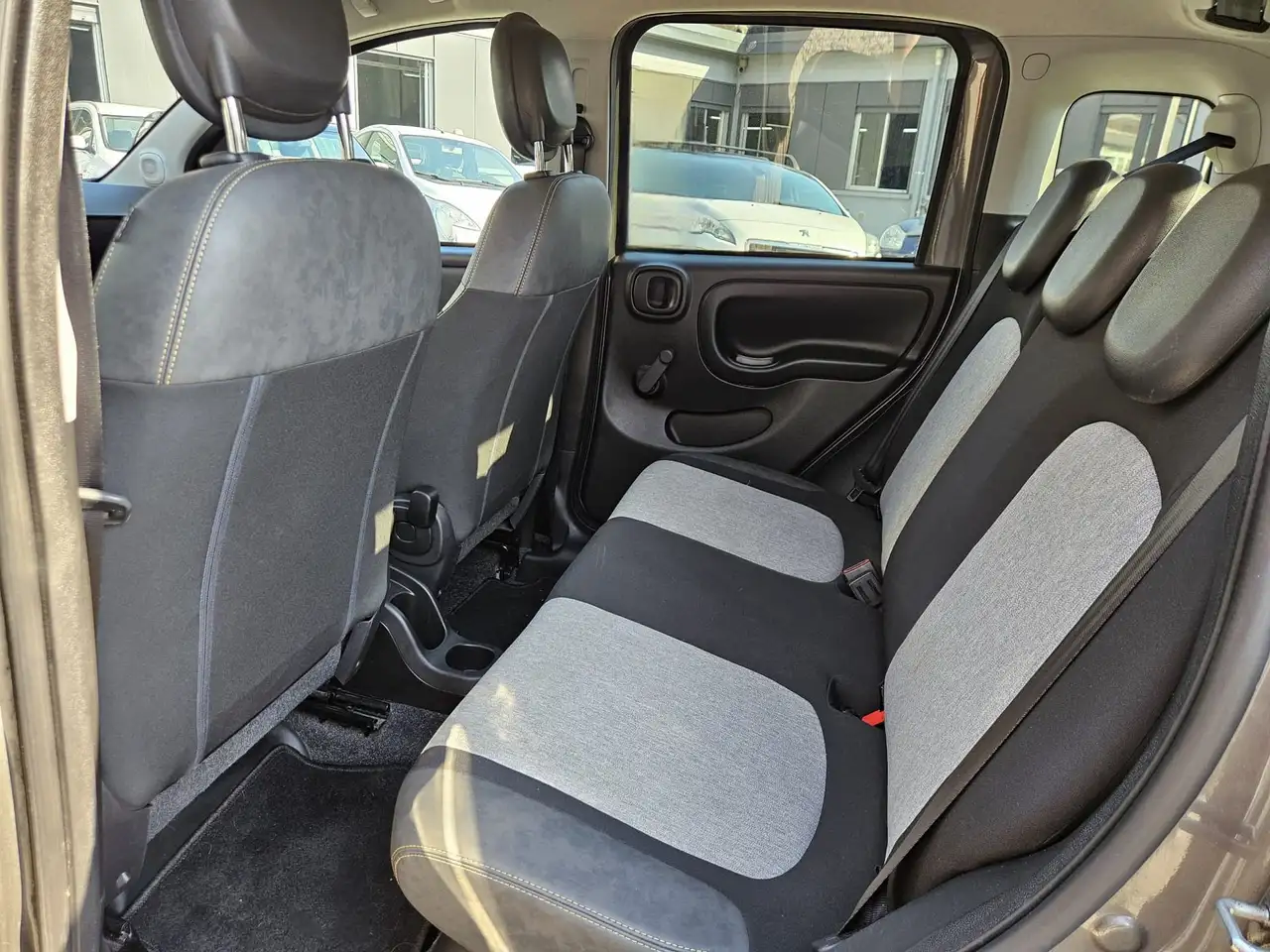 Fiat Panda 1.0 FireFly 70cv S&S Hybrid City Cross, миниатюра 9
