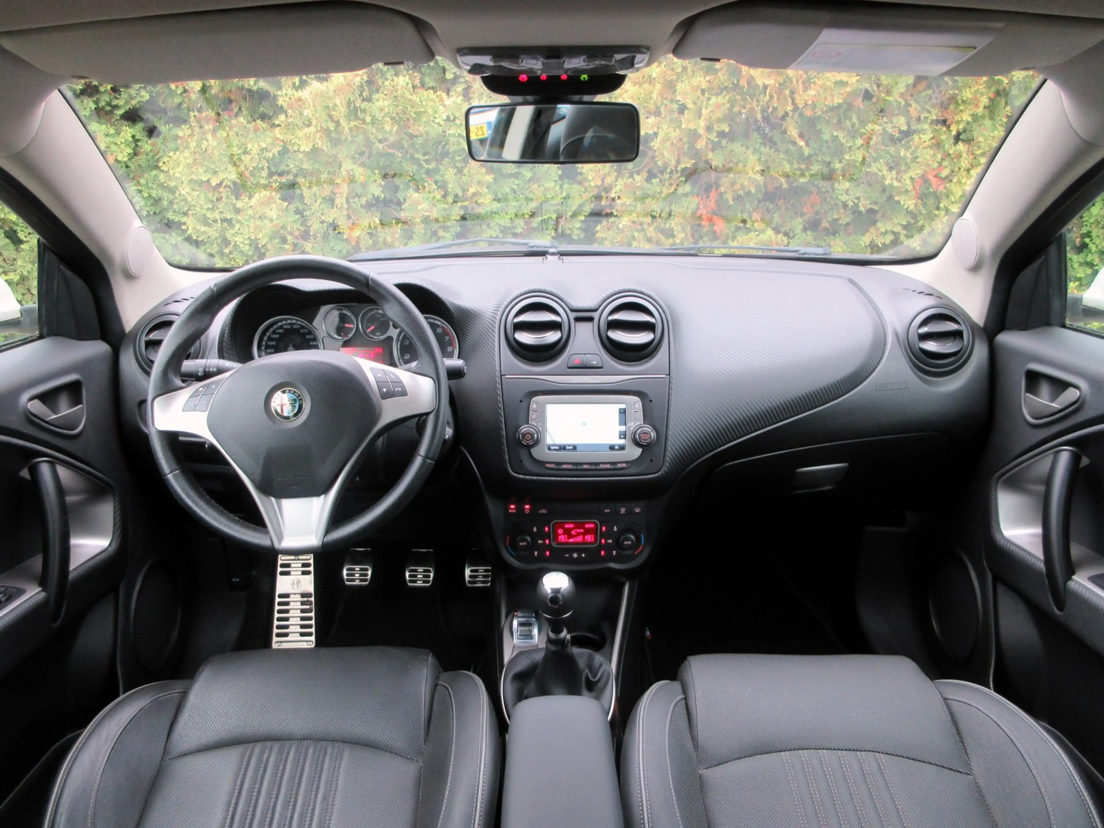 Alfa Romeo MiTo 0.9 TwinAir Esclusivo * Leder * Navi * — photo 3