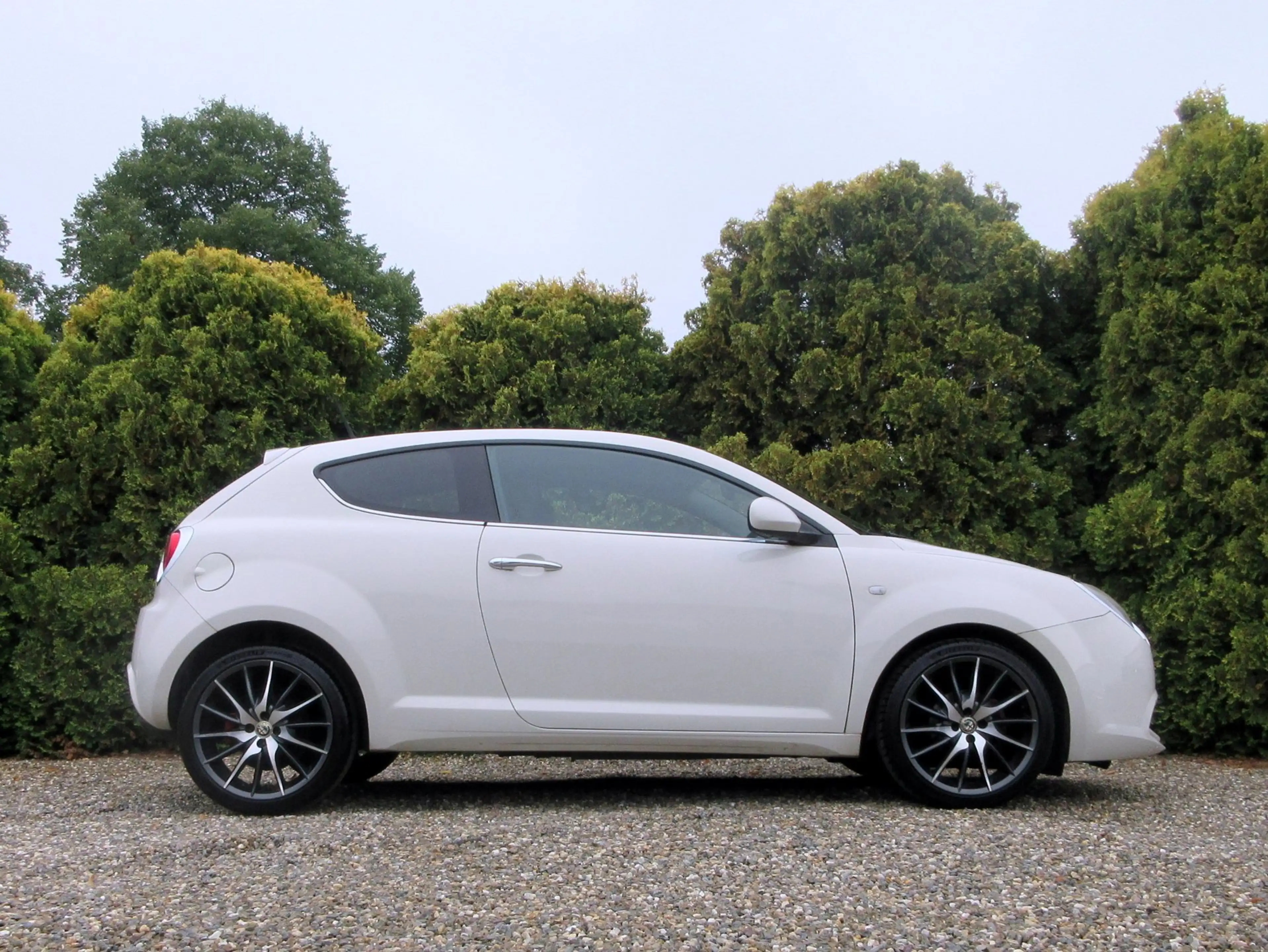 Alfa Romeo MiTo 0.9 TwinAir Esclusivo * Leder * Navi * — photo 13