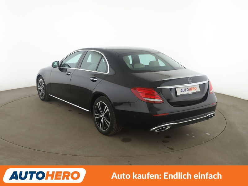 Mercedes-Benz E 220 d Avantgarde Aut.*LED*NAVI*ACC*CAM*PDC*SHZ*KLIMA* — photo 4