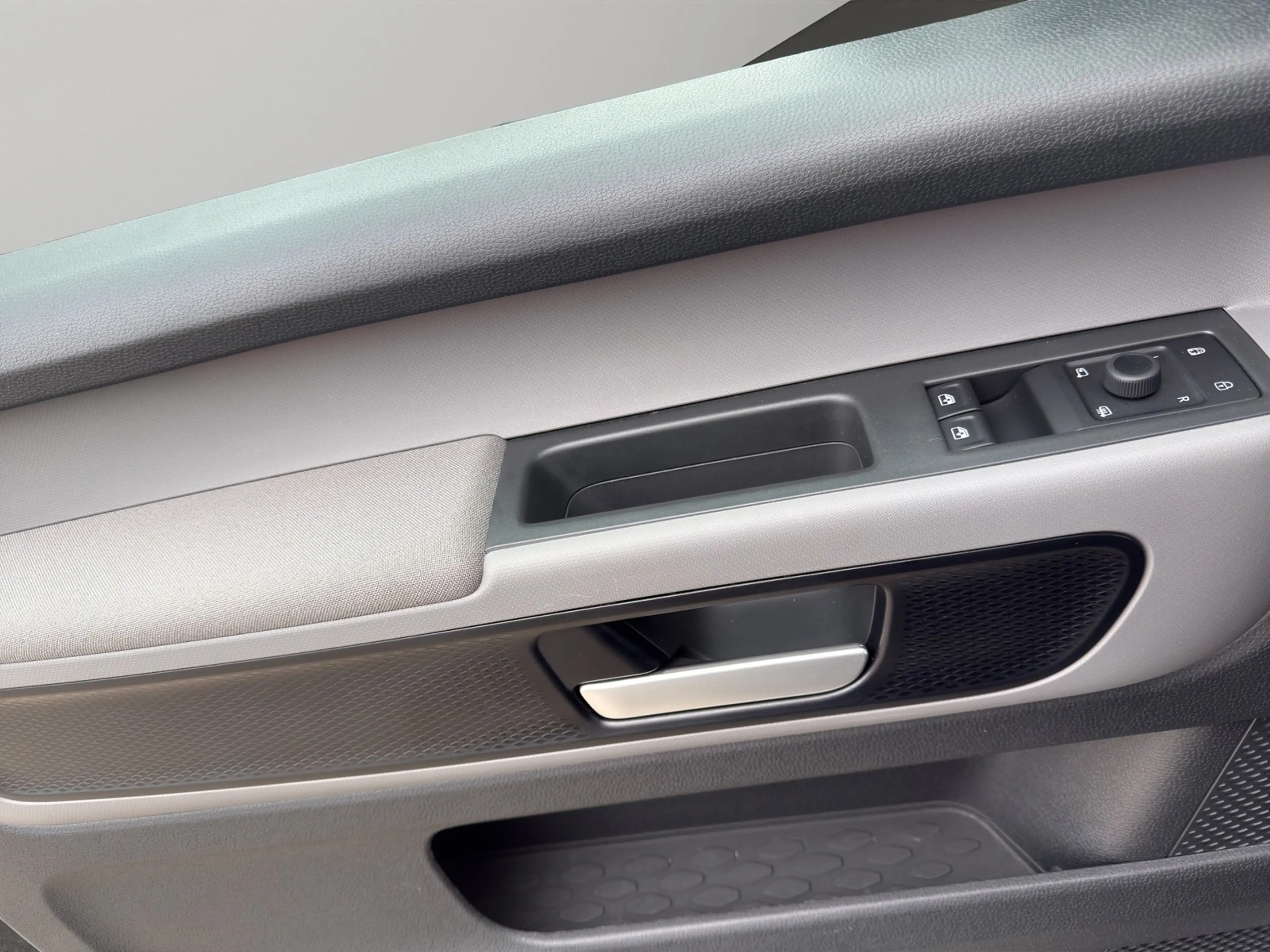 Volkswagen ID. Buzz Pro kurzer Radstand 210 kW (286 PS) Heckantrieb... — photo 12
