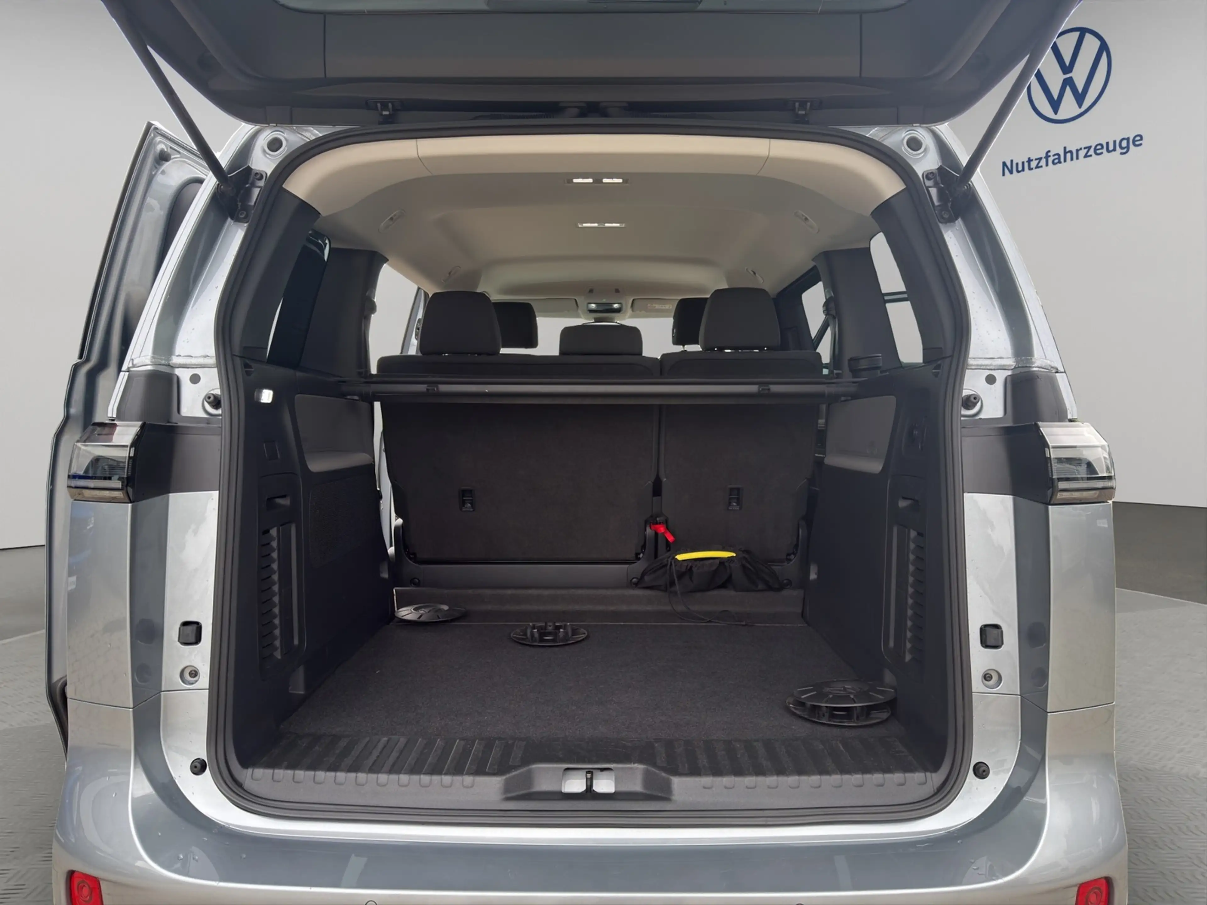 Volkswagen ID. Buzz Pro kurzer Radstand 210 kW (286 PS) Heckantrieb... — photo 18