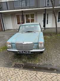 Mercedes W115 2,3 Handgeschakeld Orgineel Nl