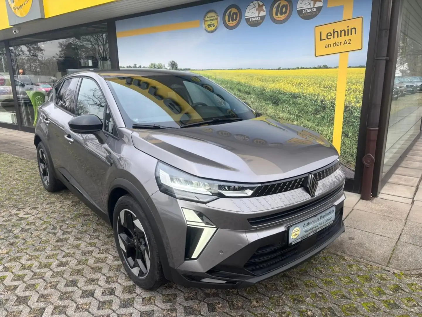 Renault Captur TCe 140 mit Navi & Rückfahrkamera Klima Navi Gris - 2