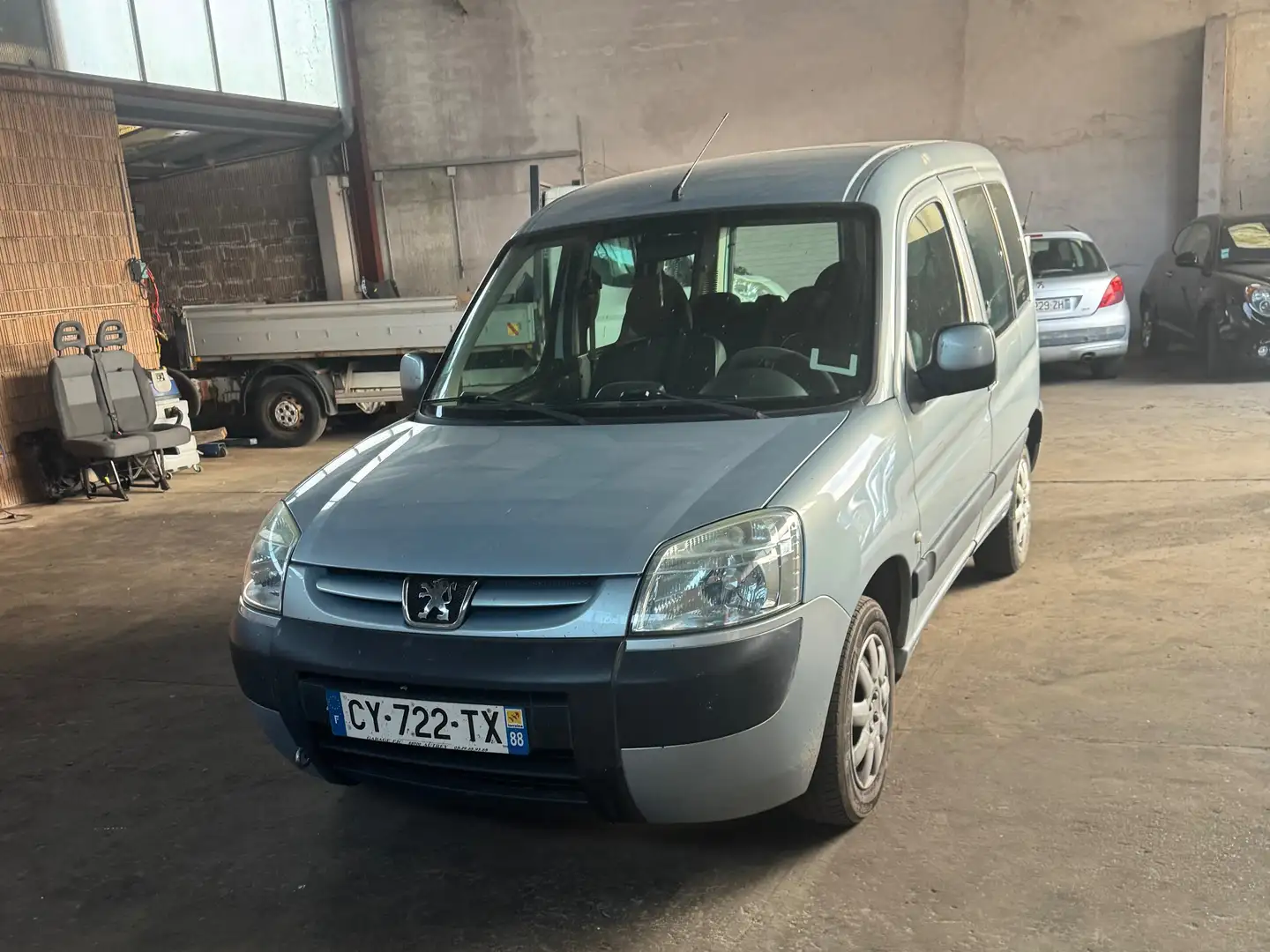 Peugeot Partner Partner 1.9 hdi Gris - 1