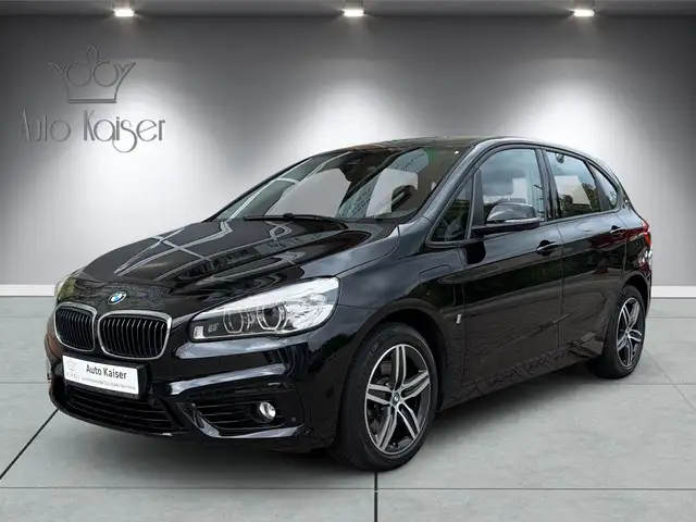 BMW 225 xe Tourer Sport Line Hybrid 1.HAND/8-FACH/SHZ