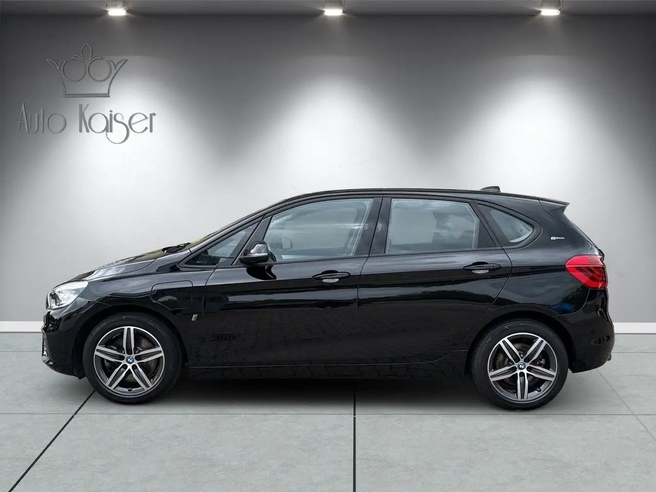 2016 BMW 225 xe Tourer Sport Line Hybrid 1.HAND/8-FACH/SHZ, photograph 5