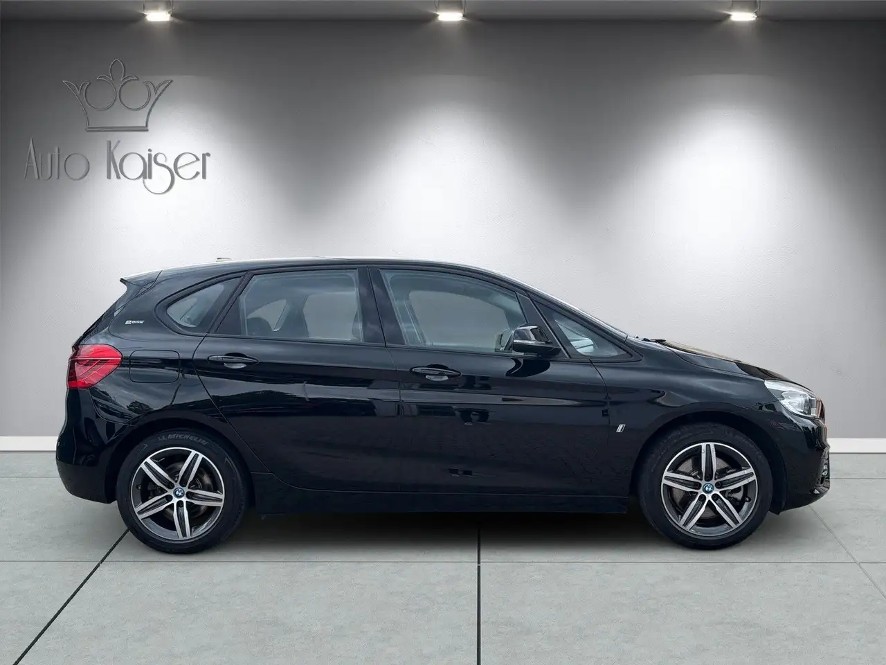 2016 BMW 225 xe Tourer Sport Line Hybrid 1.HAND/8-FACH/SHZ, photograph 4
