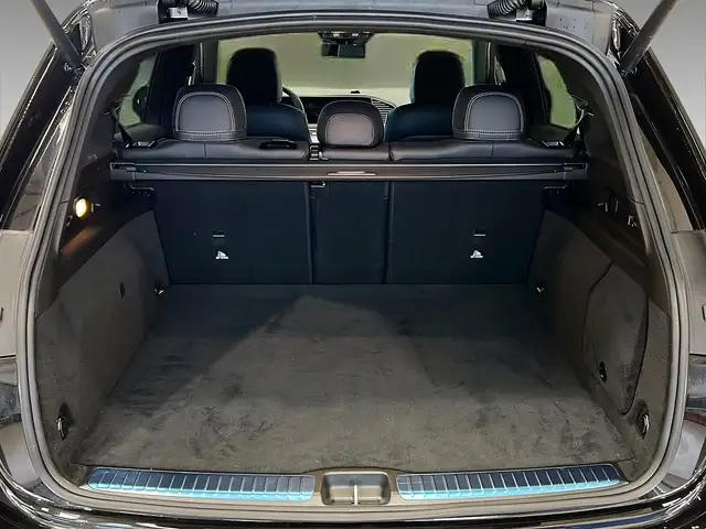 Mercedes-Benz Amg view 6