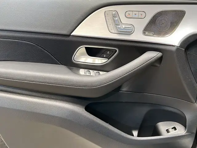 Mercedes-Benz Amg view 13