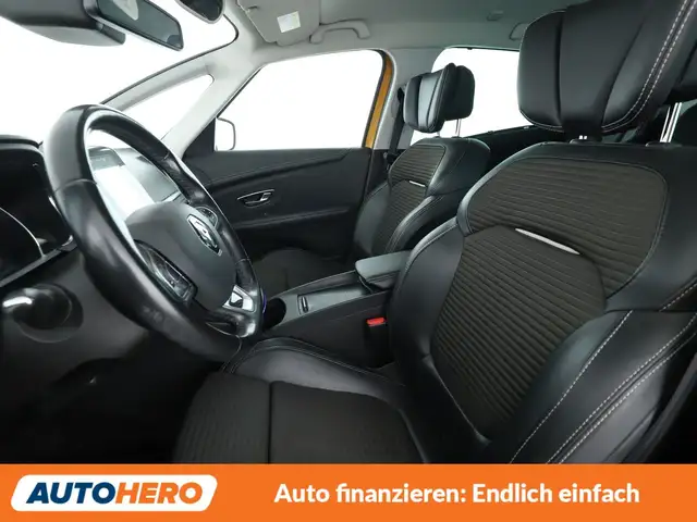 Renault Scenic view 10