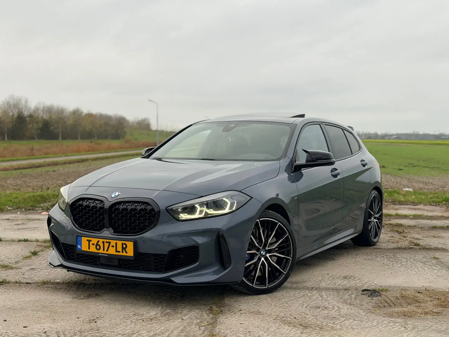 BMW 135 M135i Xdrive Full option Grijs - 1