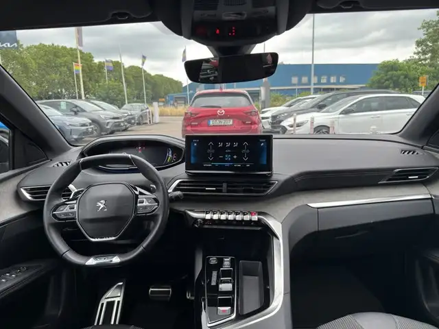 Peugeot 3008 view 10