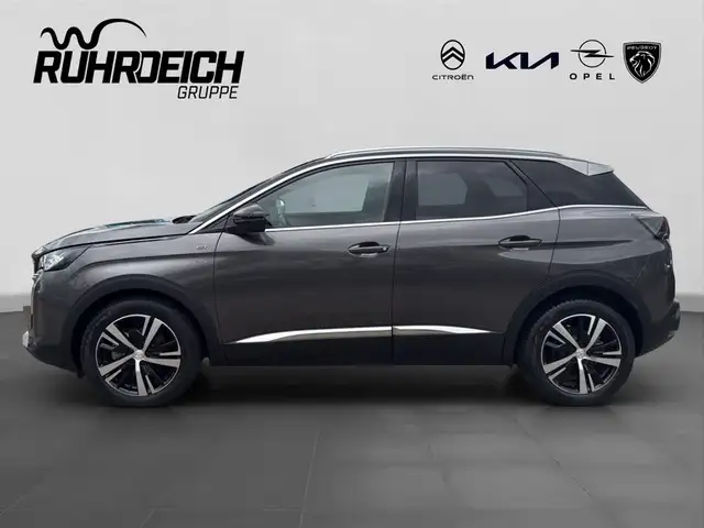 Peugeot 3008 view 2
