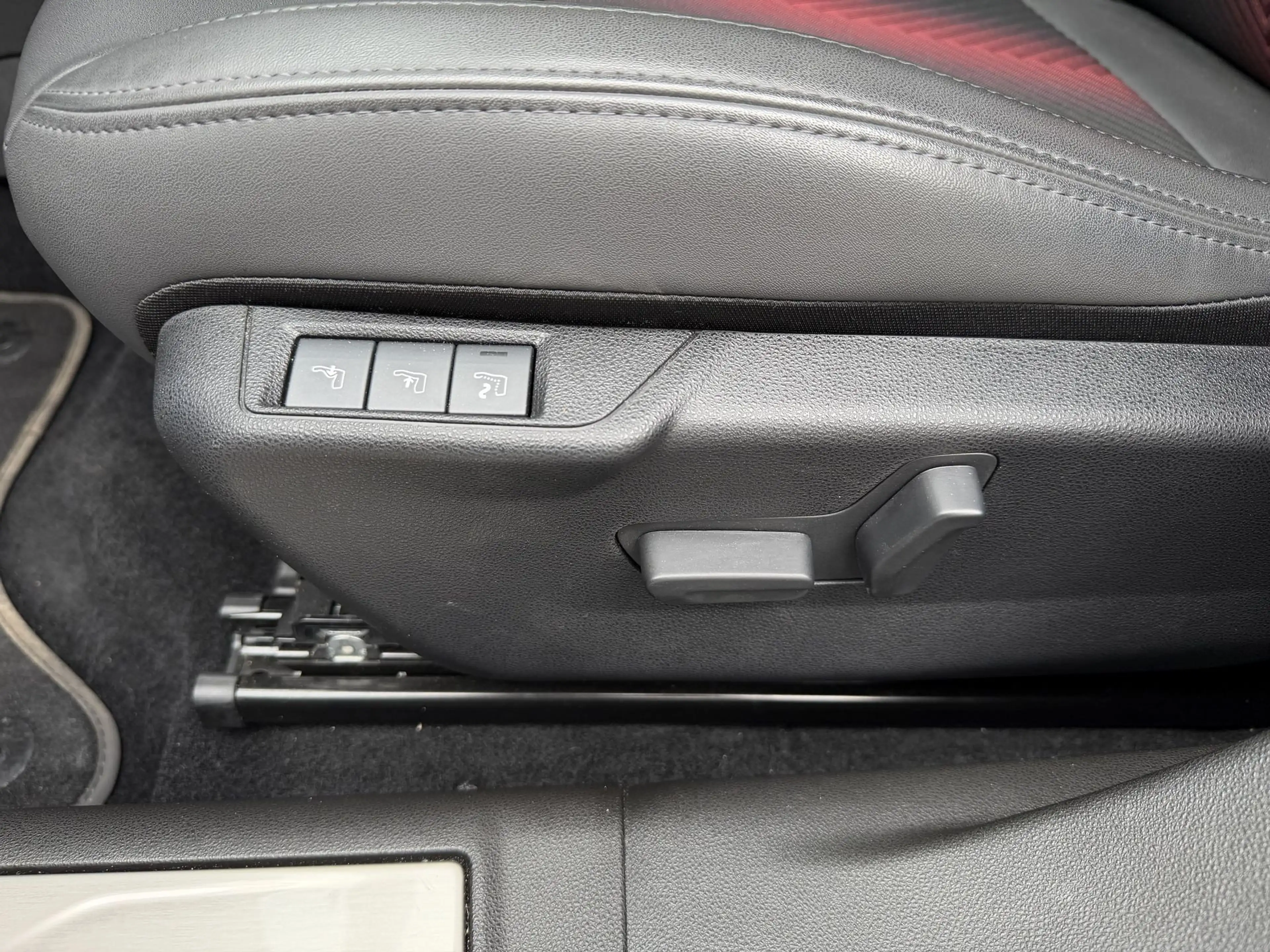 Alfa Romeo Junior Speciale 1.2T 145pk Hybrid — photo 15