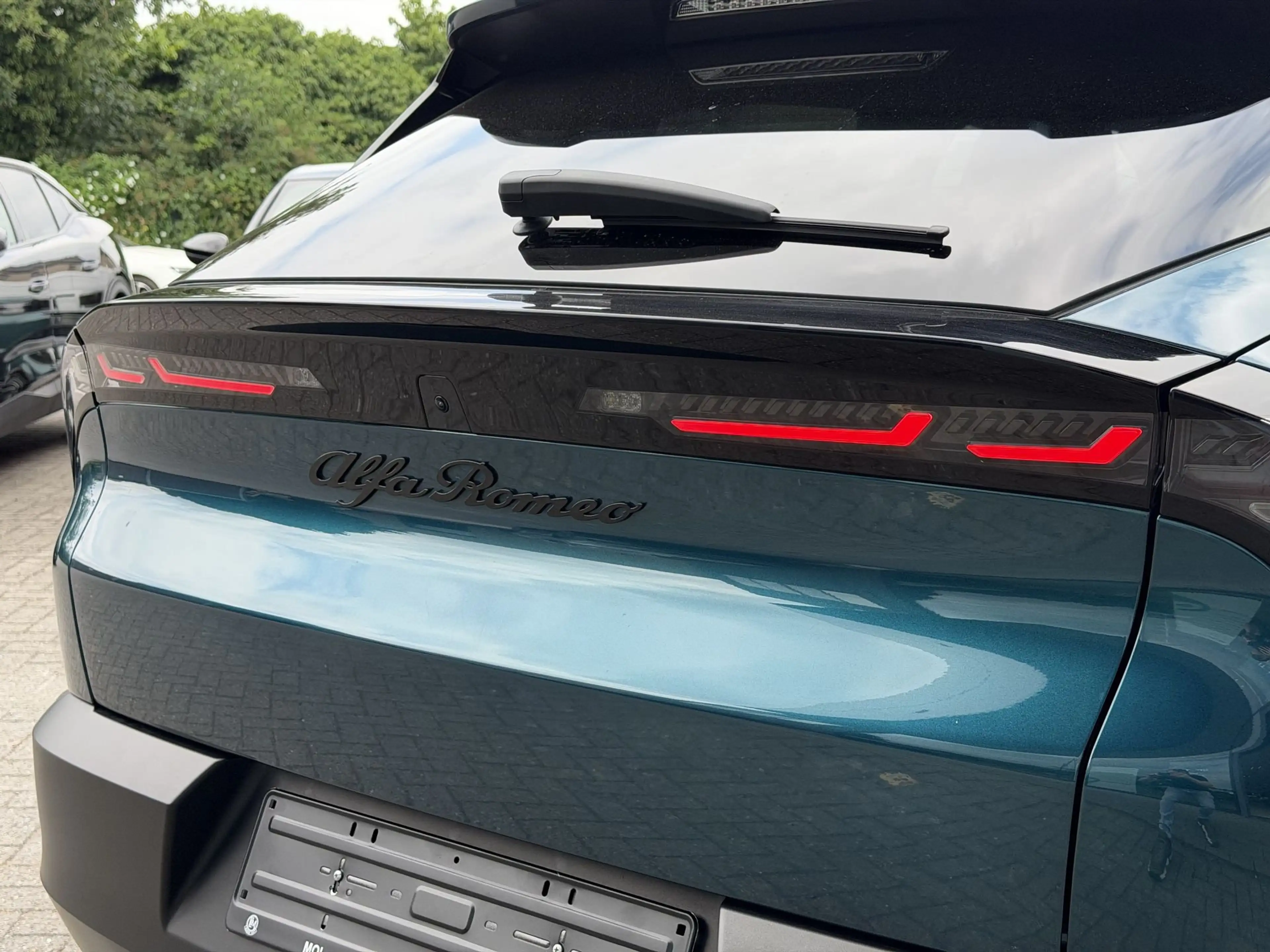 Alfa Romeo Junior Speciale 1.2T 145pk Hybrid — photo 10