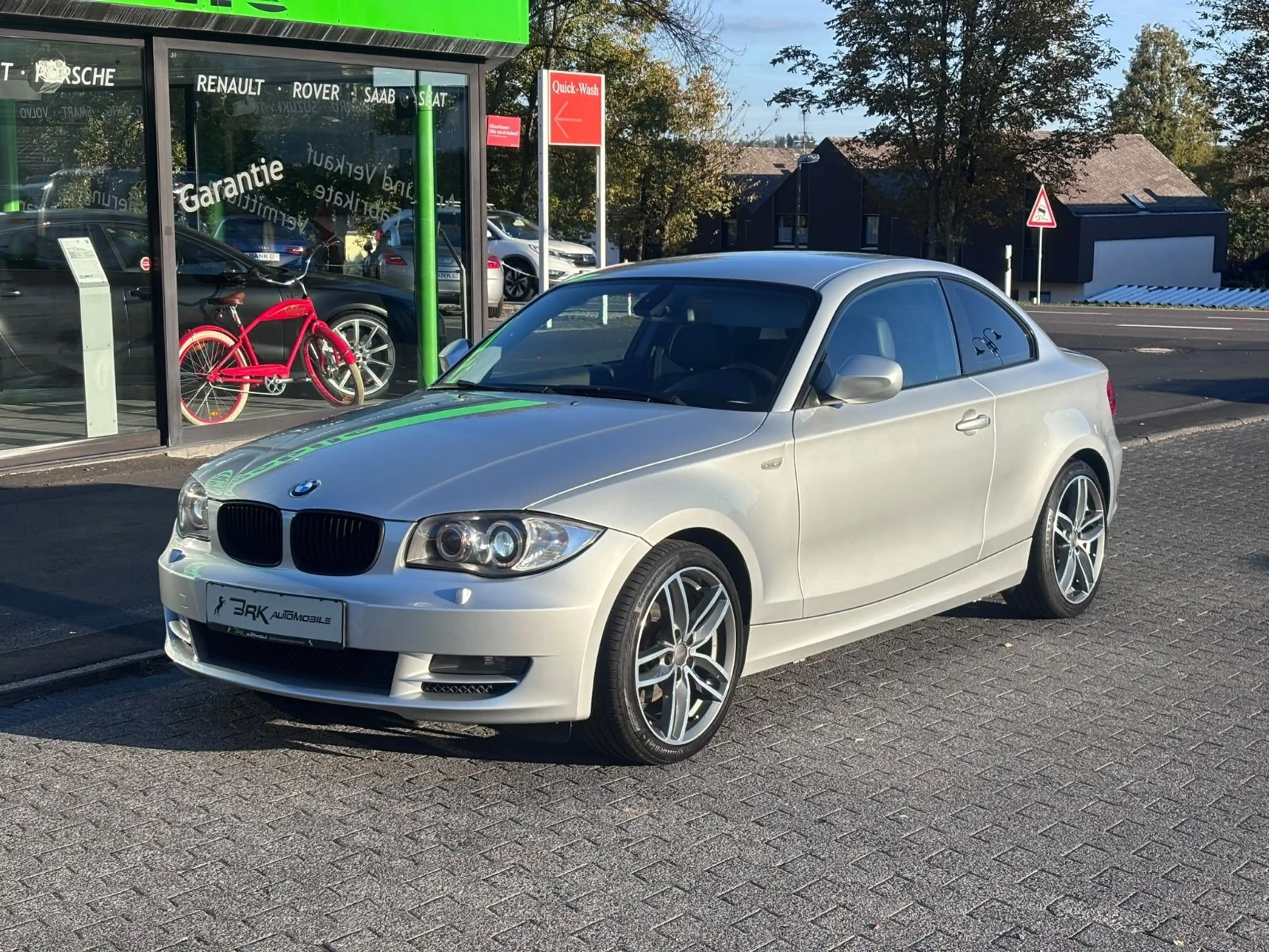 BMW 120 i Coupe **XENON*LEDER*KETTE-NEU**