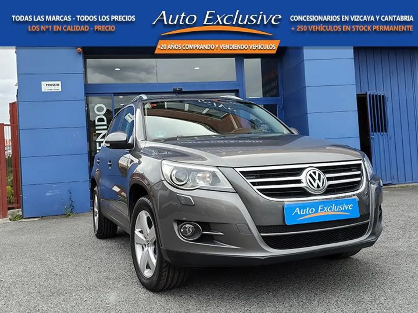 Volkswagen Tiguan 2.0 TSI 4M 200cv Sport Gris - 1